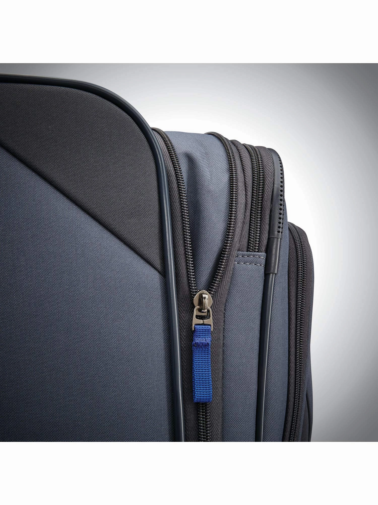 American Tourister RW 29" Softside Spinner Luggage