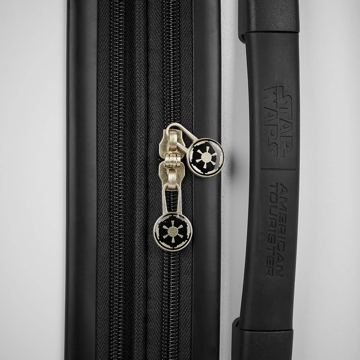 American Tourister Star Wars 21" Carry On Spinner