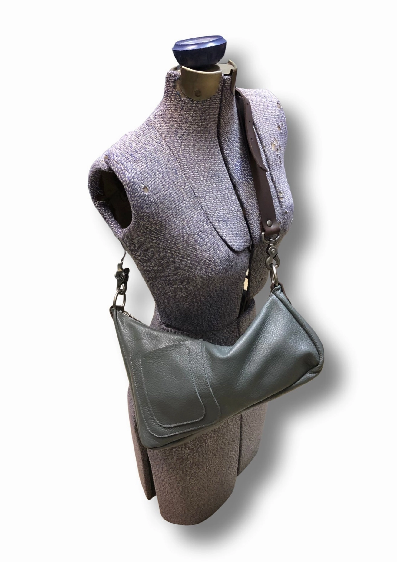 B12 shoulder bag (lamba leather, soft)