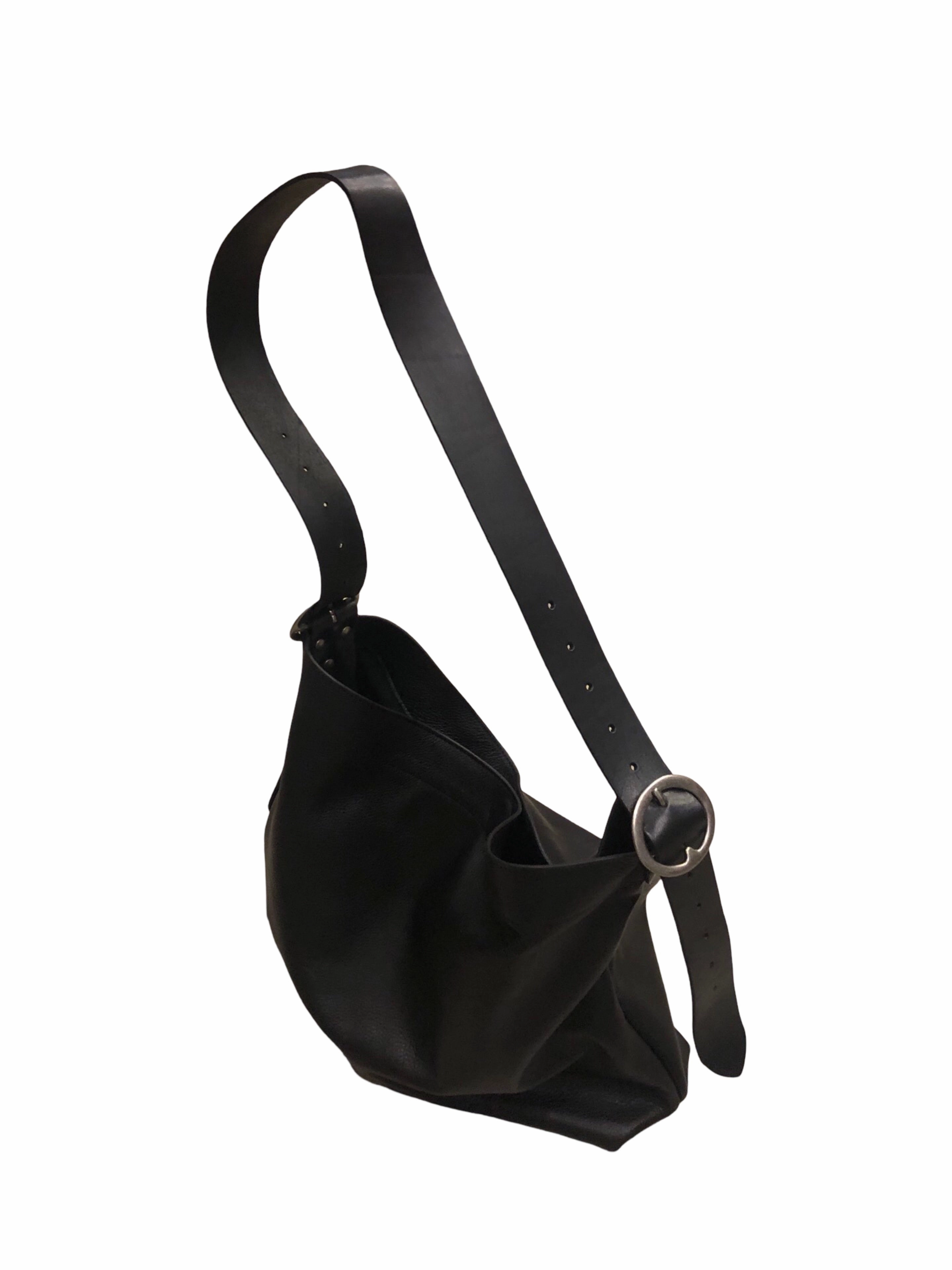 B52 Two buckle bucket