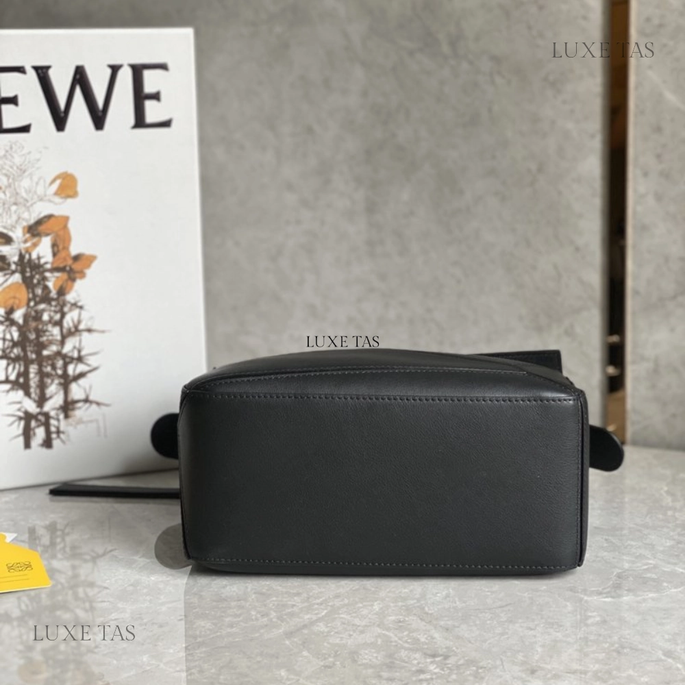 Black Small Puzzle Bag in Classic Calfskin Leather Crossbody Bag for Women