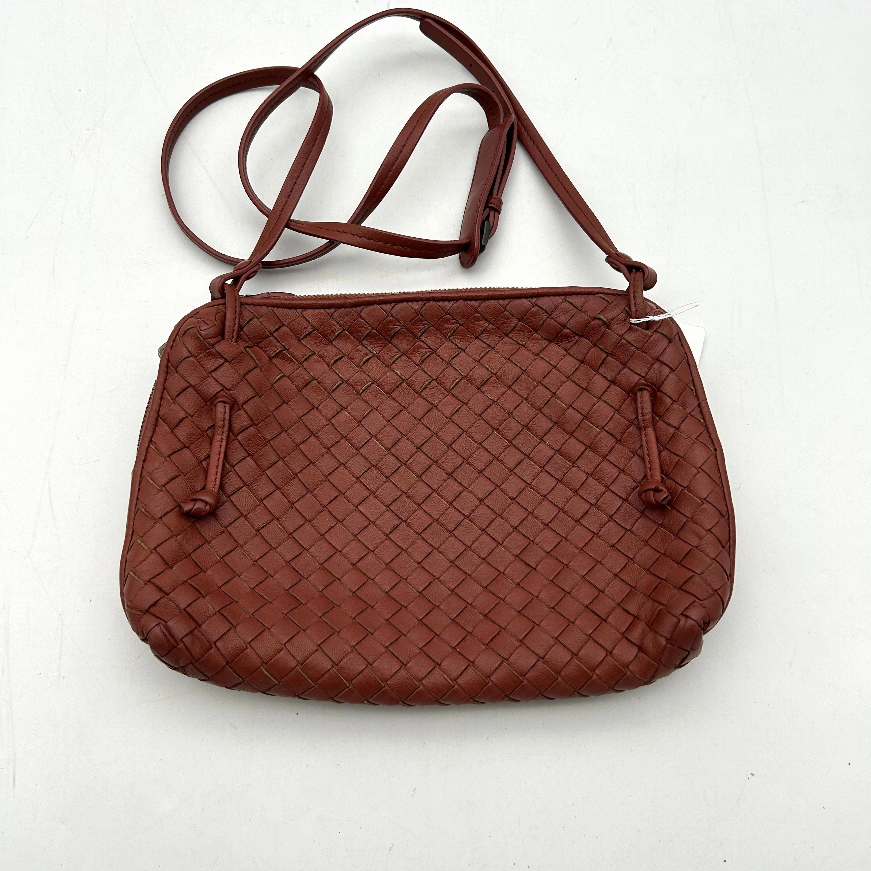 Bottega Veneta Intrecciato Nodini - Burgundy Crossbody Bags, Handbags AF394