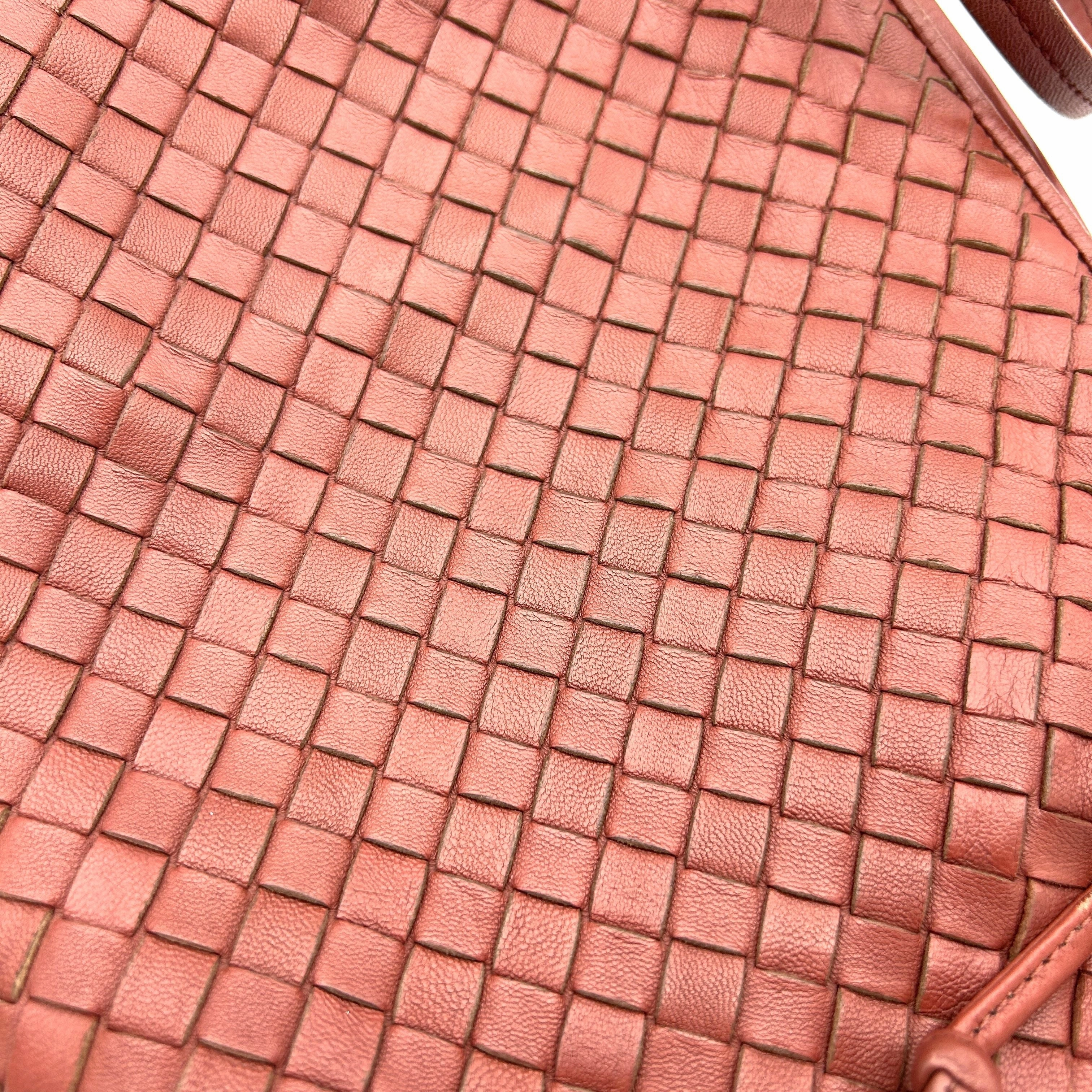 Bottega Veneta Intrecciato Nodini - Burgundy Crossbody Bags, Handbags AF394
