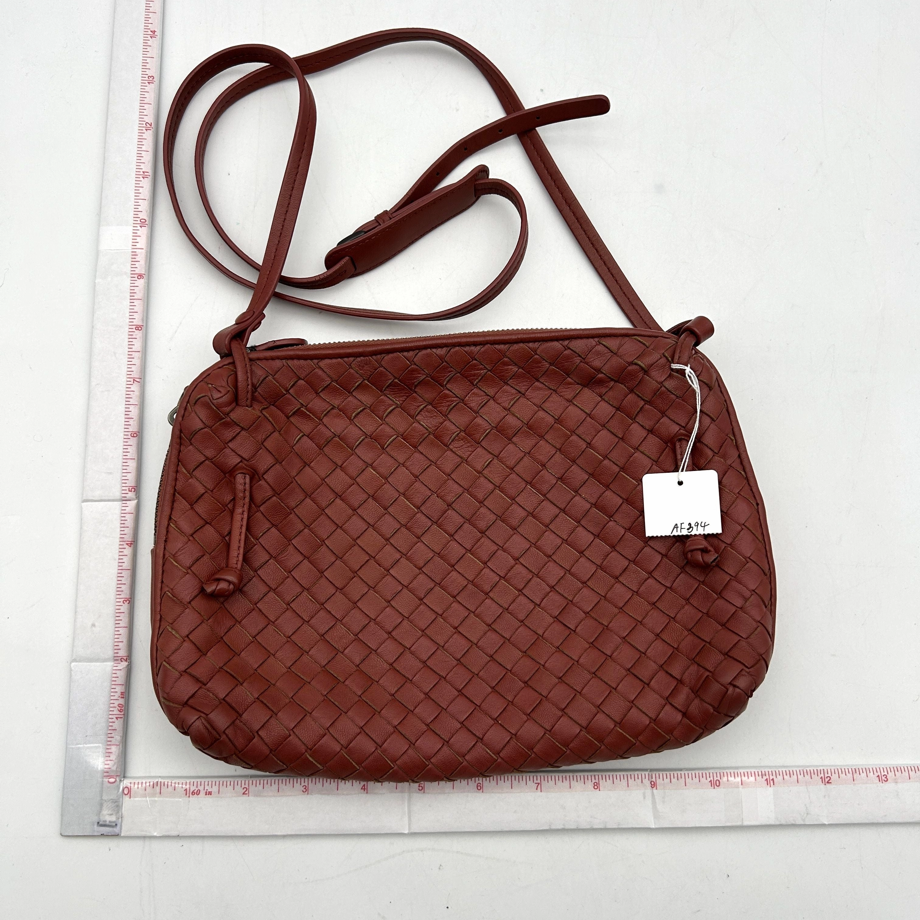 Bottega Veneta Intrecciato Nodini - Burgundy Crossbody Bags, Handbags AF394