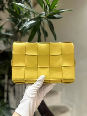 BOTTEGA VENETA Preloved BV Bag BZS Yellow Leather Crossbody