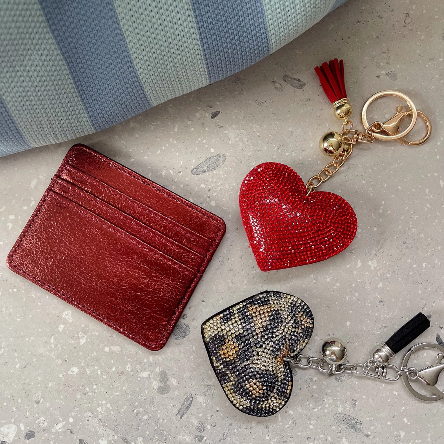 Bow's by Str Mea Keychain - Leo
