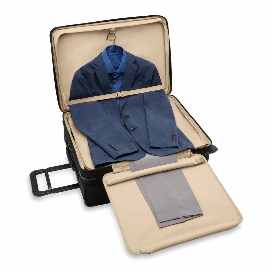 Briggs & Riley Baseline Medium Expandable Upright Luggage