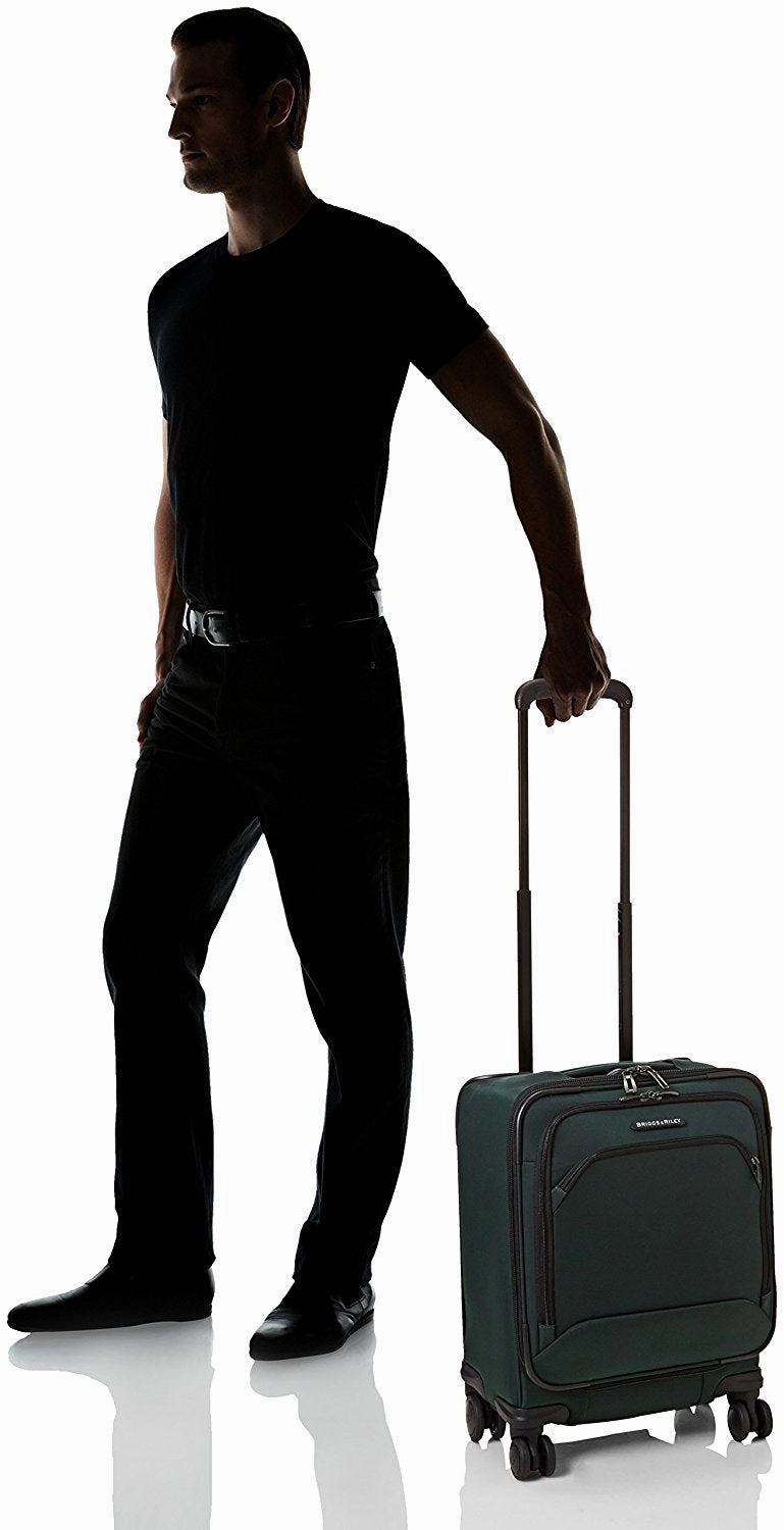 Briggs & Riley Transcend 3.0 International Carry-On20" 4-Wheel International Carry-On Luggage