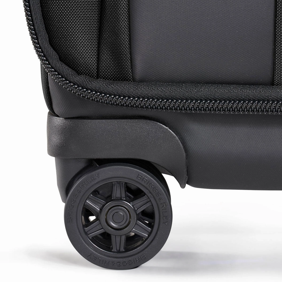Briggs & Riley ZDX International Carry On Expandable Spinner