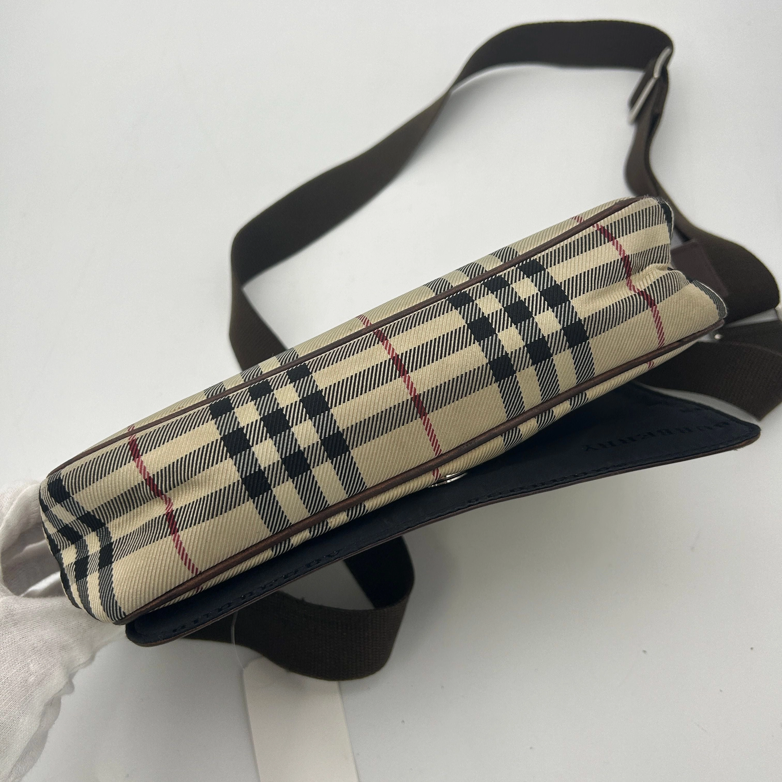 Burberry 2000-2017 House Check Canvas Flap Crossbody Bag bb5514gr