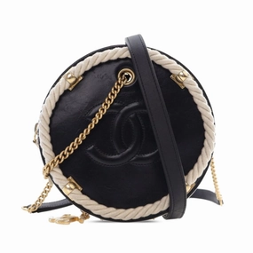 Calfskin En Vogue Round Crossbody