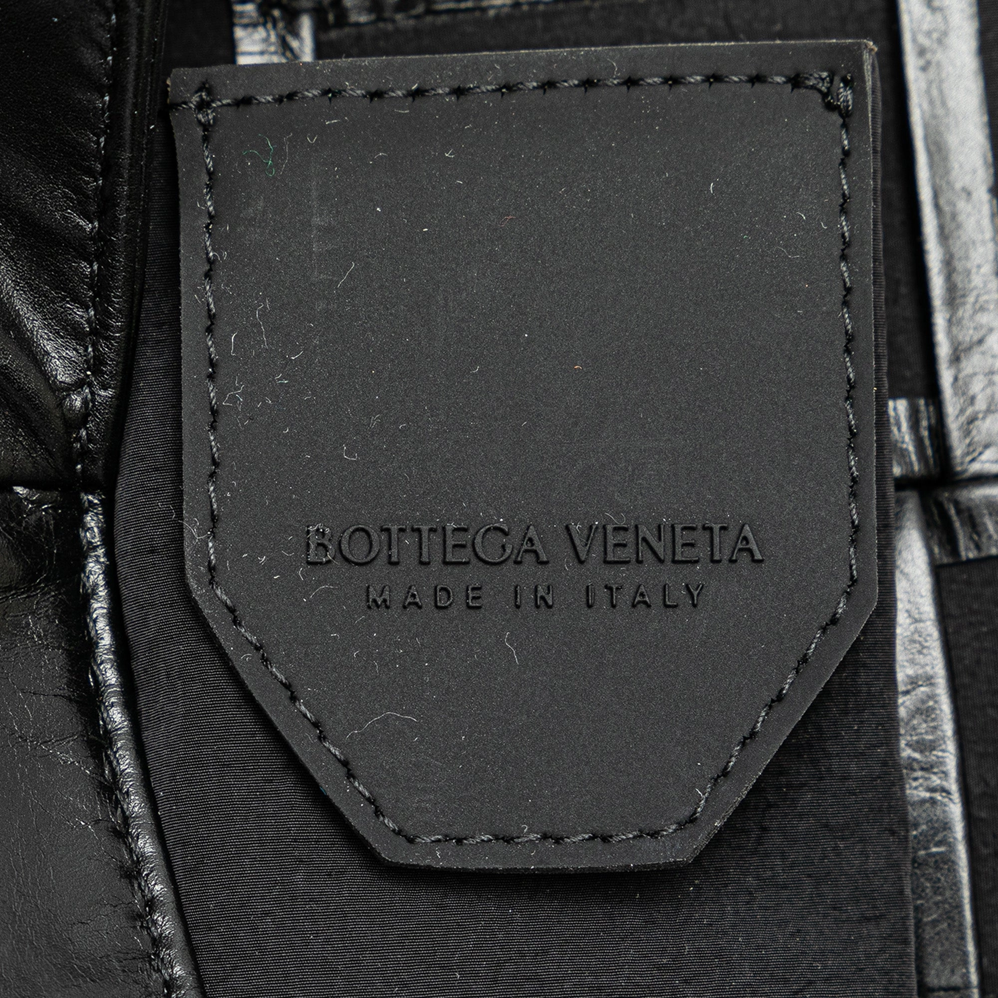 Candy Nappa Intrecciato Cassette Crossbody