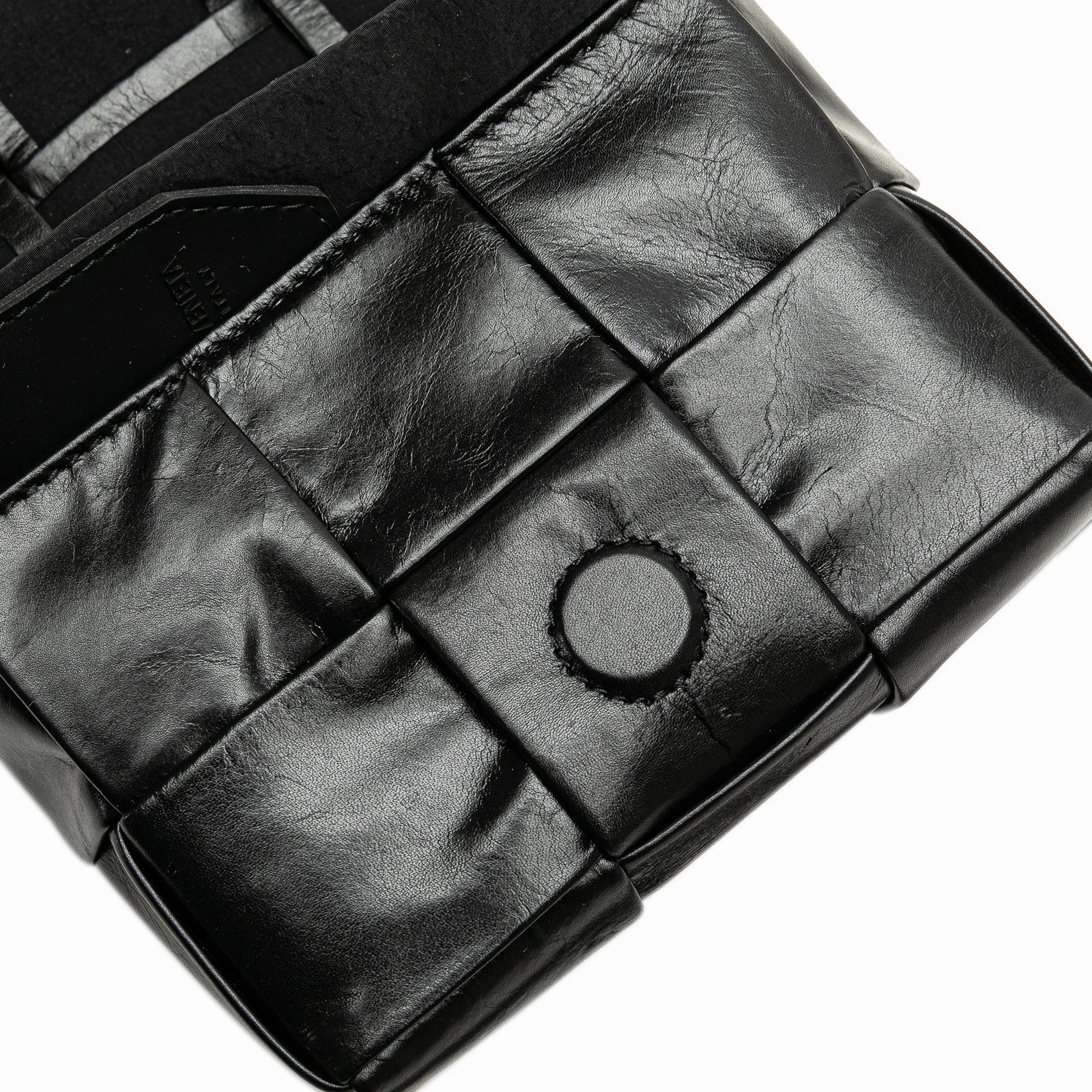 Candy Nappa Intrecciato Cassette Crossbody