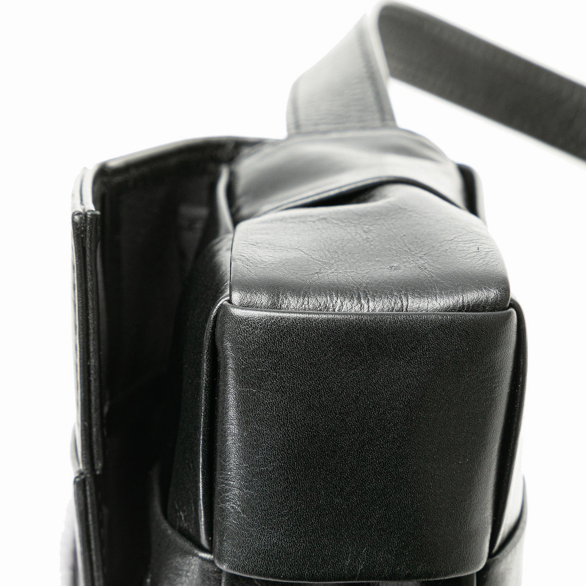 Candy Nappa Intrecciato Cassette Crossbody