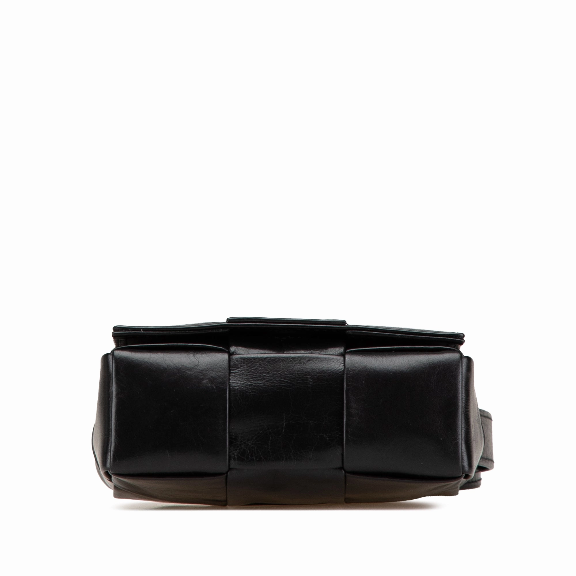 Candy Nappa Intrecciato Cassette Crossbody