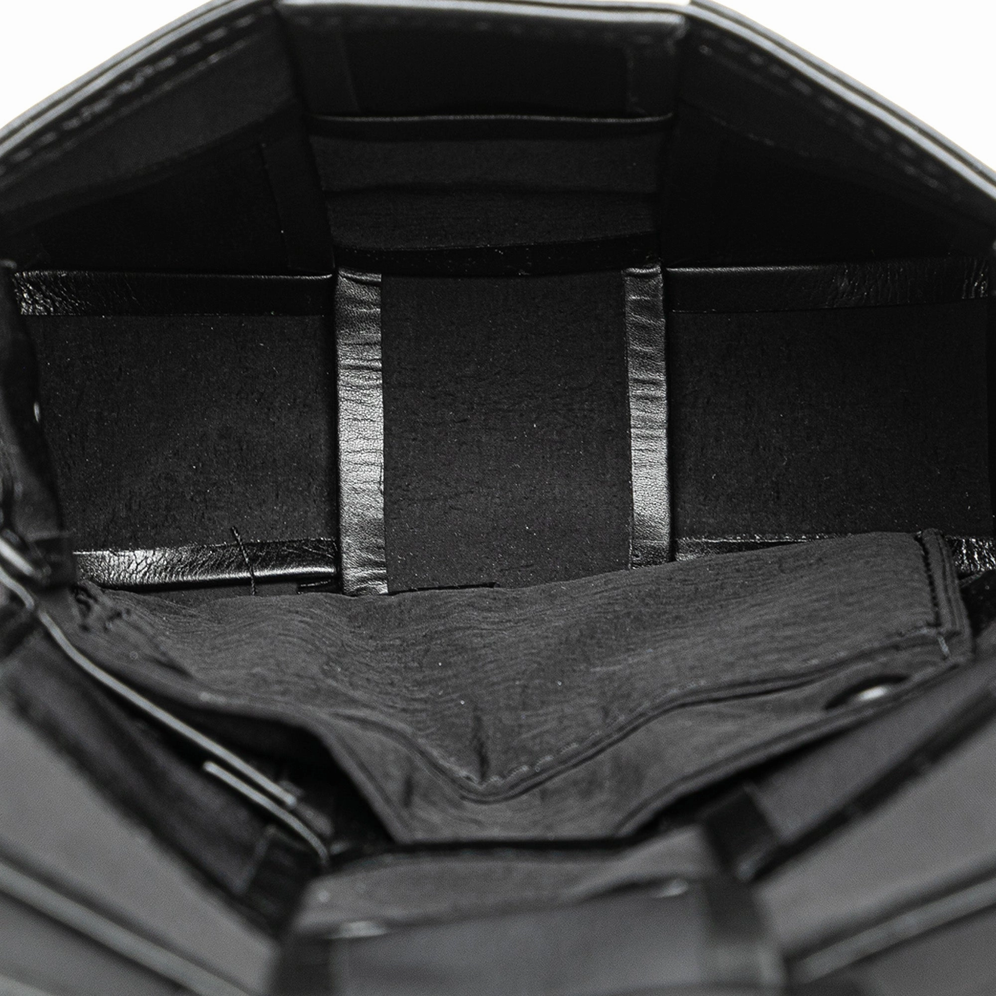 Candy Nappa Intrecciato Cassette Crossbody