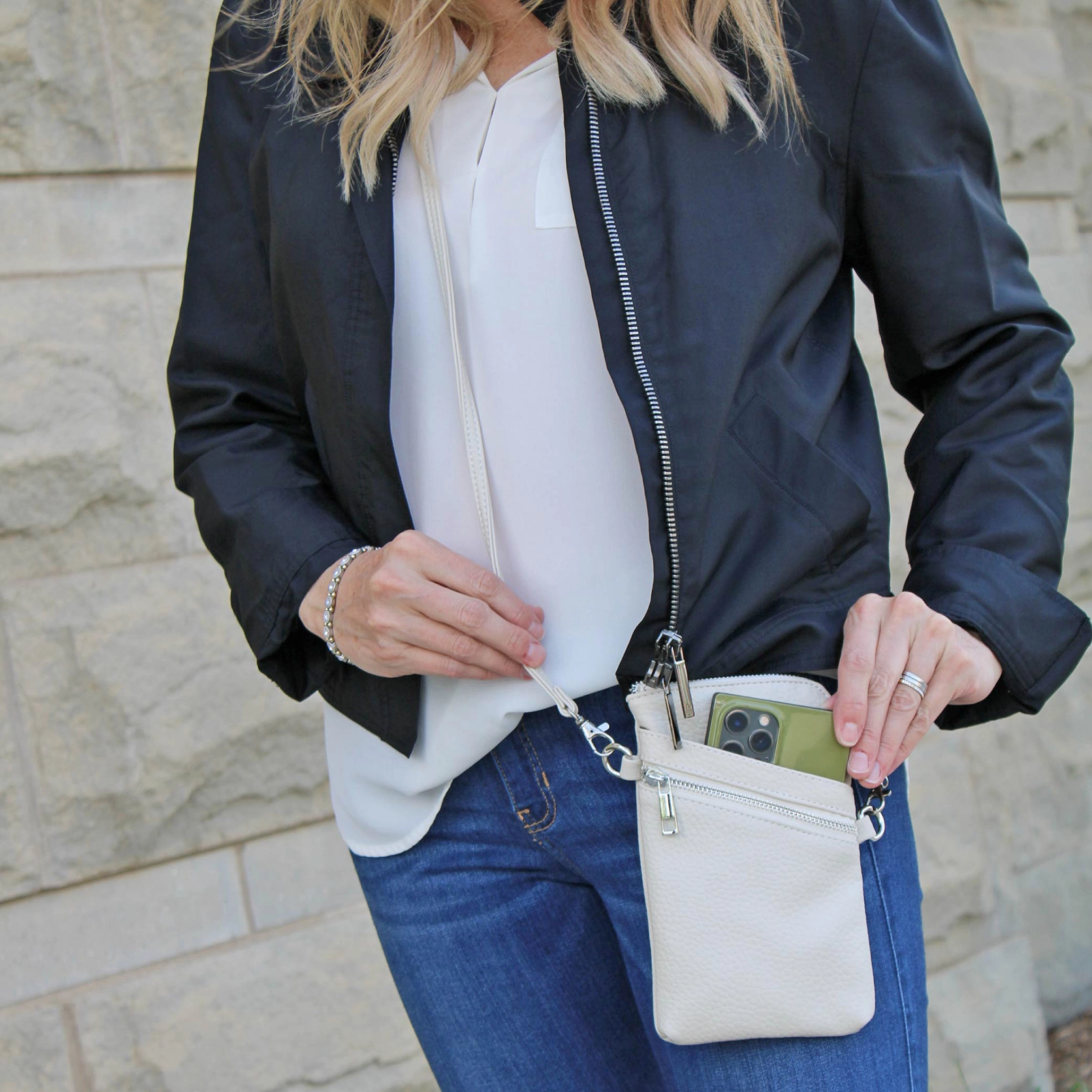 Carrie Crossbody