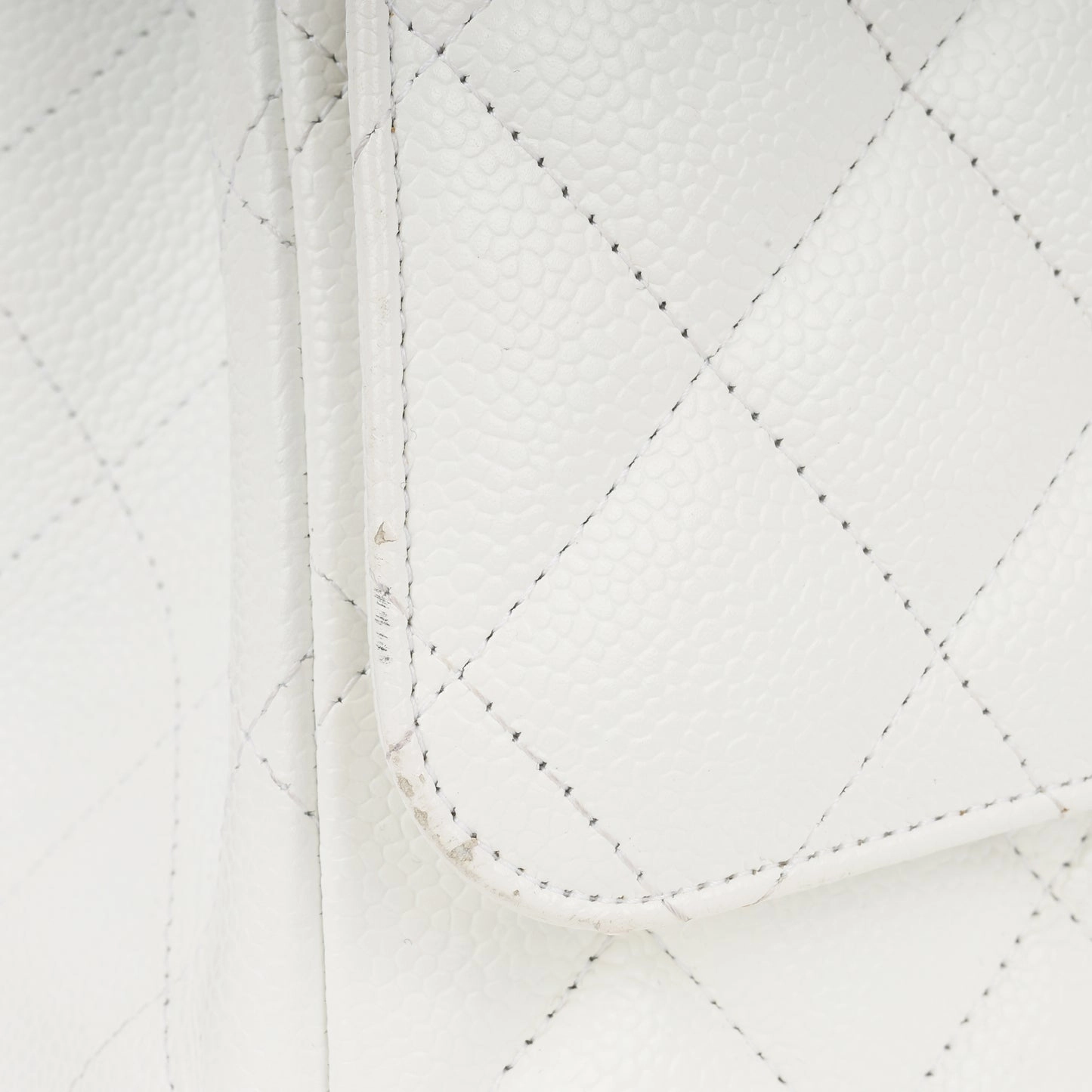 Chanel - Maxi Classic Flap - White Quilted Caviar Leather SHW - 2011 - Pre-Loved
