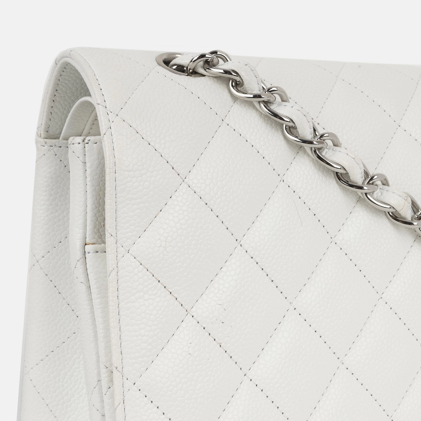 Chanel - Maxi Classic Flap - White Quilted Caviar Leather SHW - 2011 - Pre-Loved