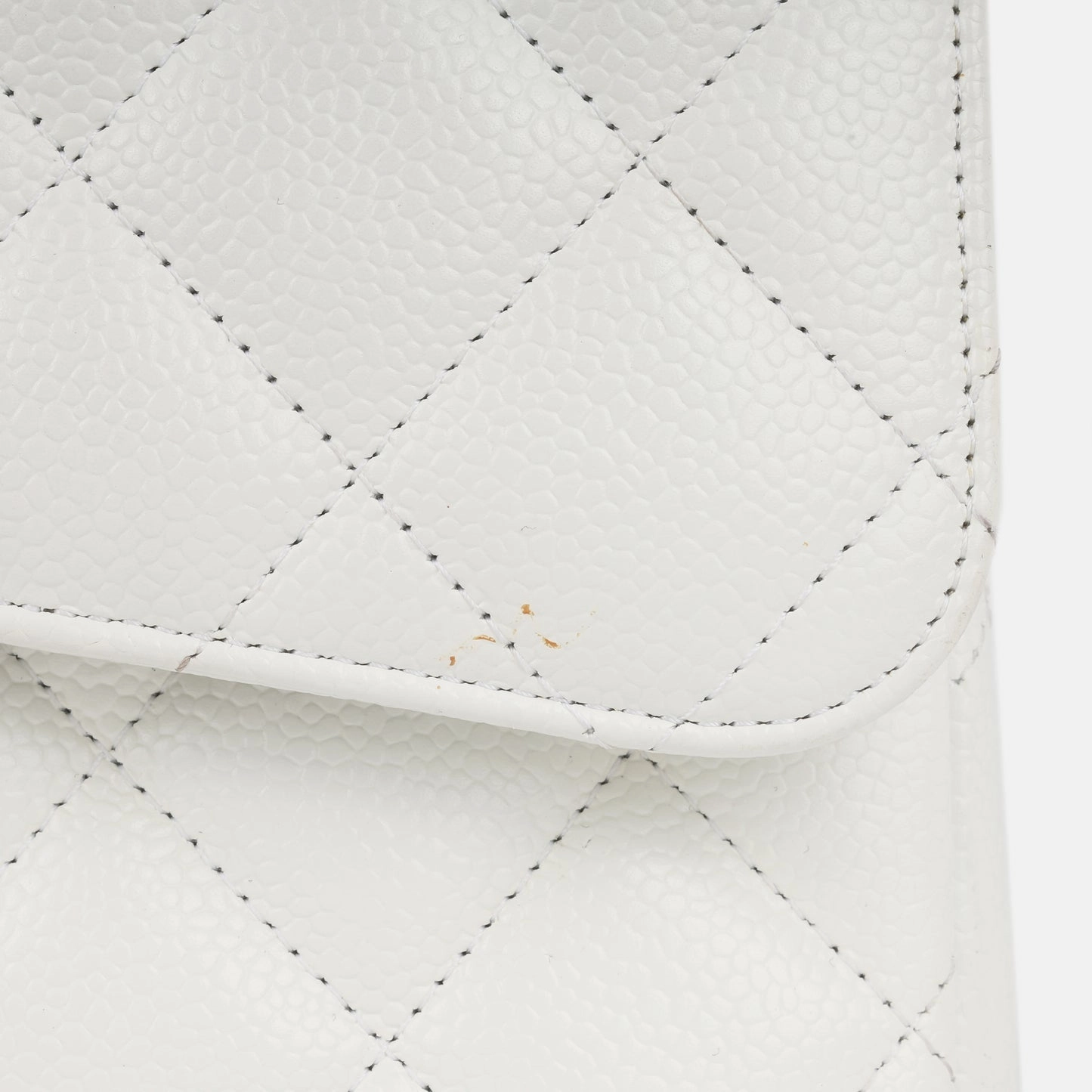Chanel - Maxi Classic Flap - White Quilted Caviar Leather SHW - 2011 - Pre-Loved