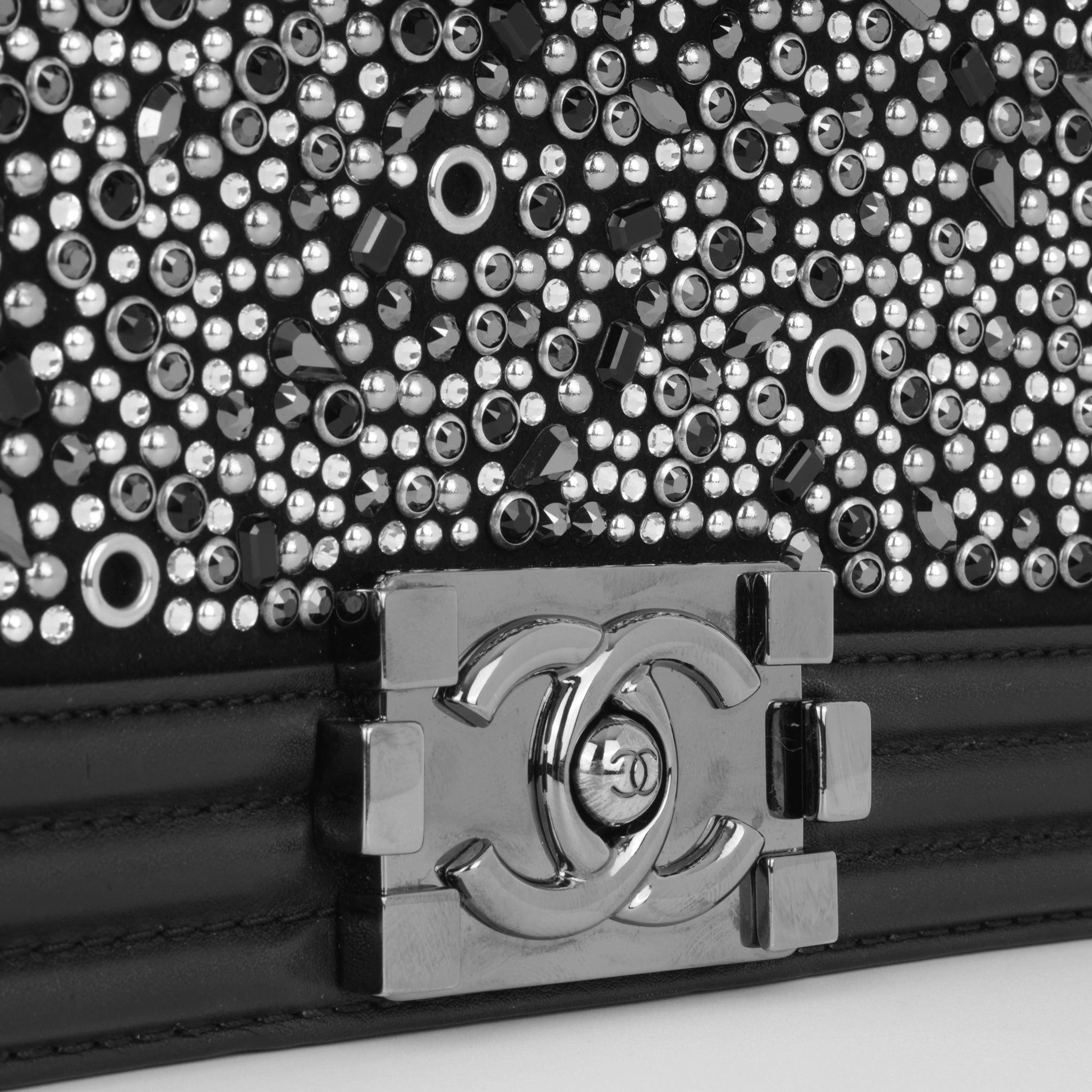 Chanel Boy Bag - Old Medium