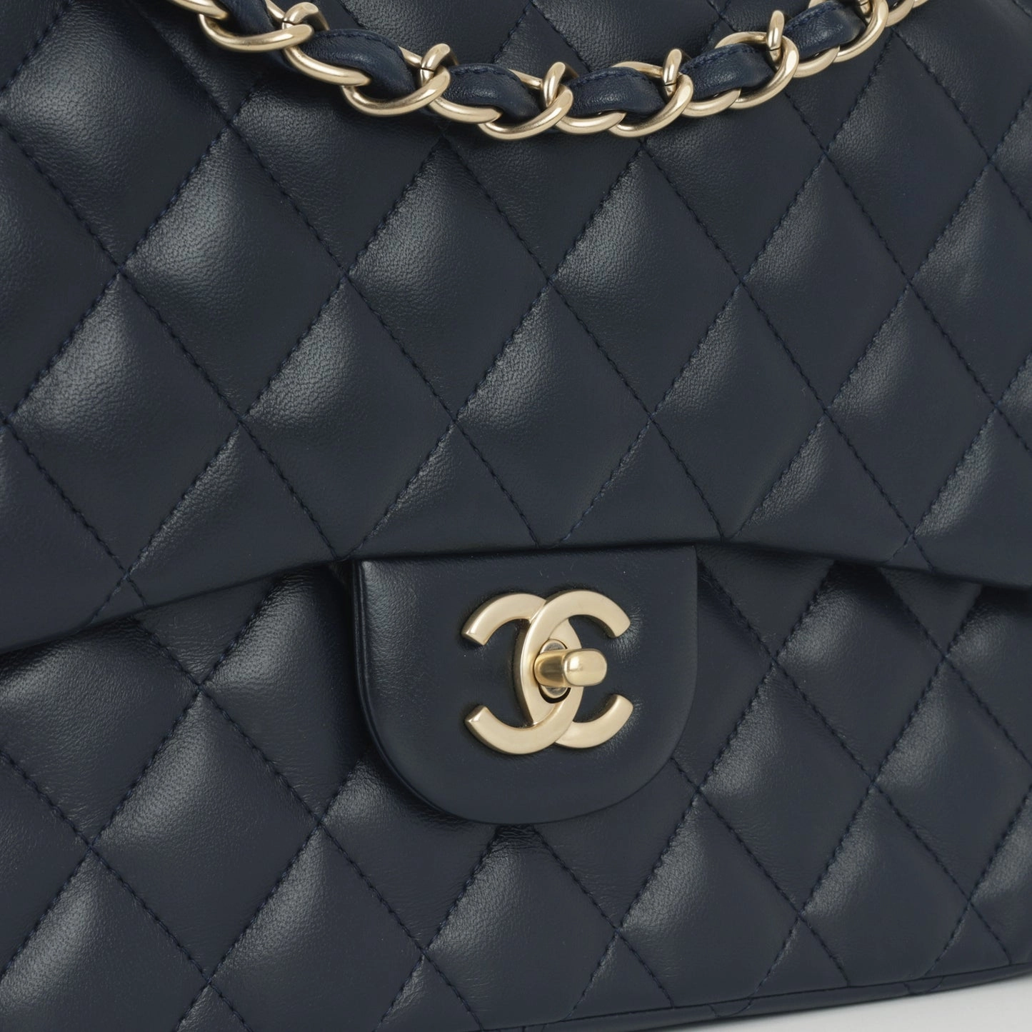 Chanel Chanel - Classic Flap Bag Jumbo - Navy Lambskin BGHW - 2014 - Pre-Loved