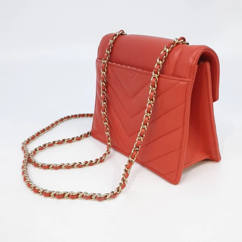 Chanel Chevron Chain Crossbody Bag (5465403)