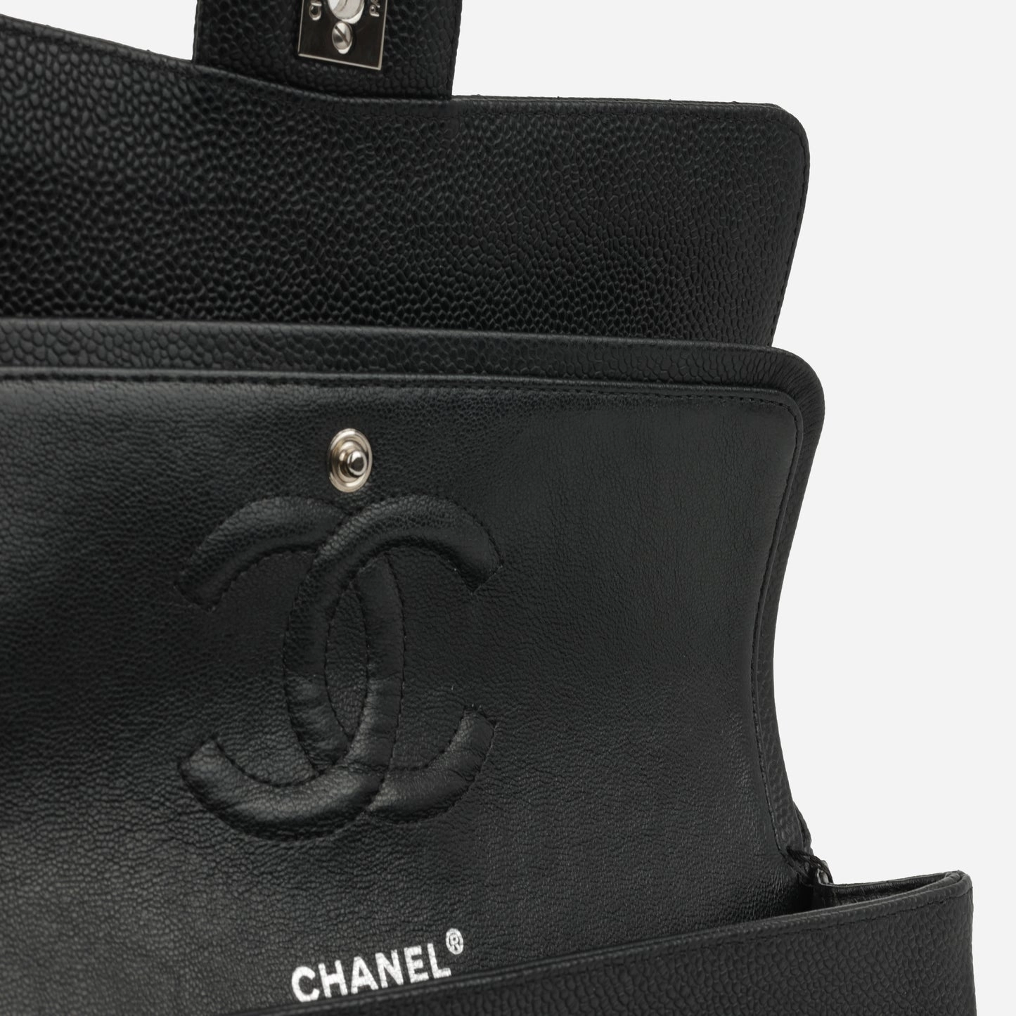 Chanel Medium Classic Flap Black Caviar SHW