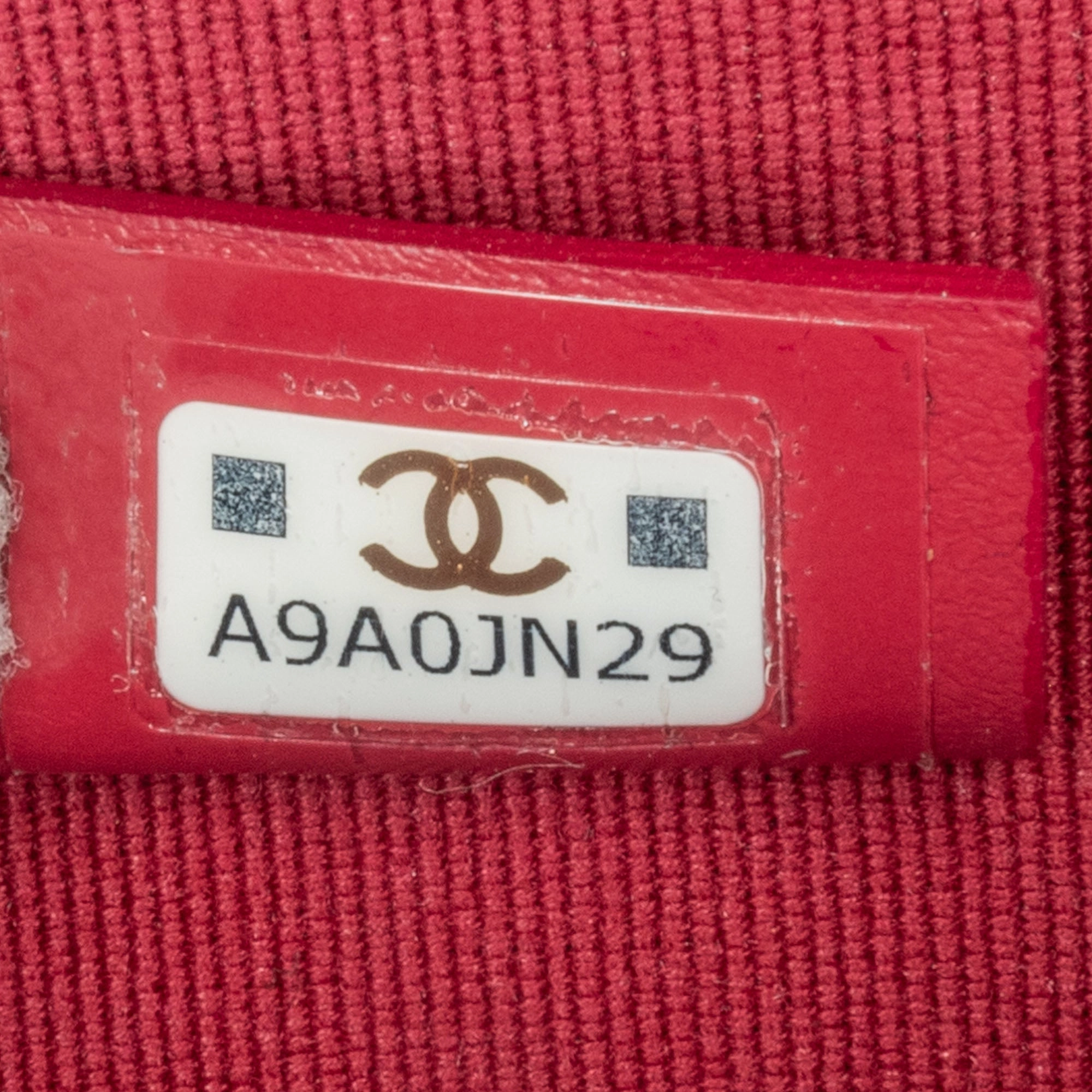 Chanel Quilted Caviar Twist Your Buttons Crossbody (21701)