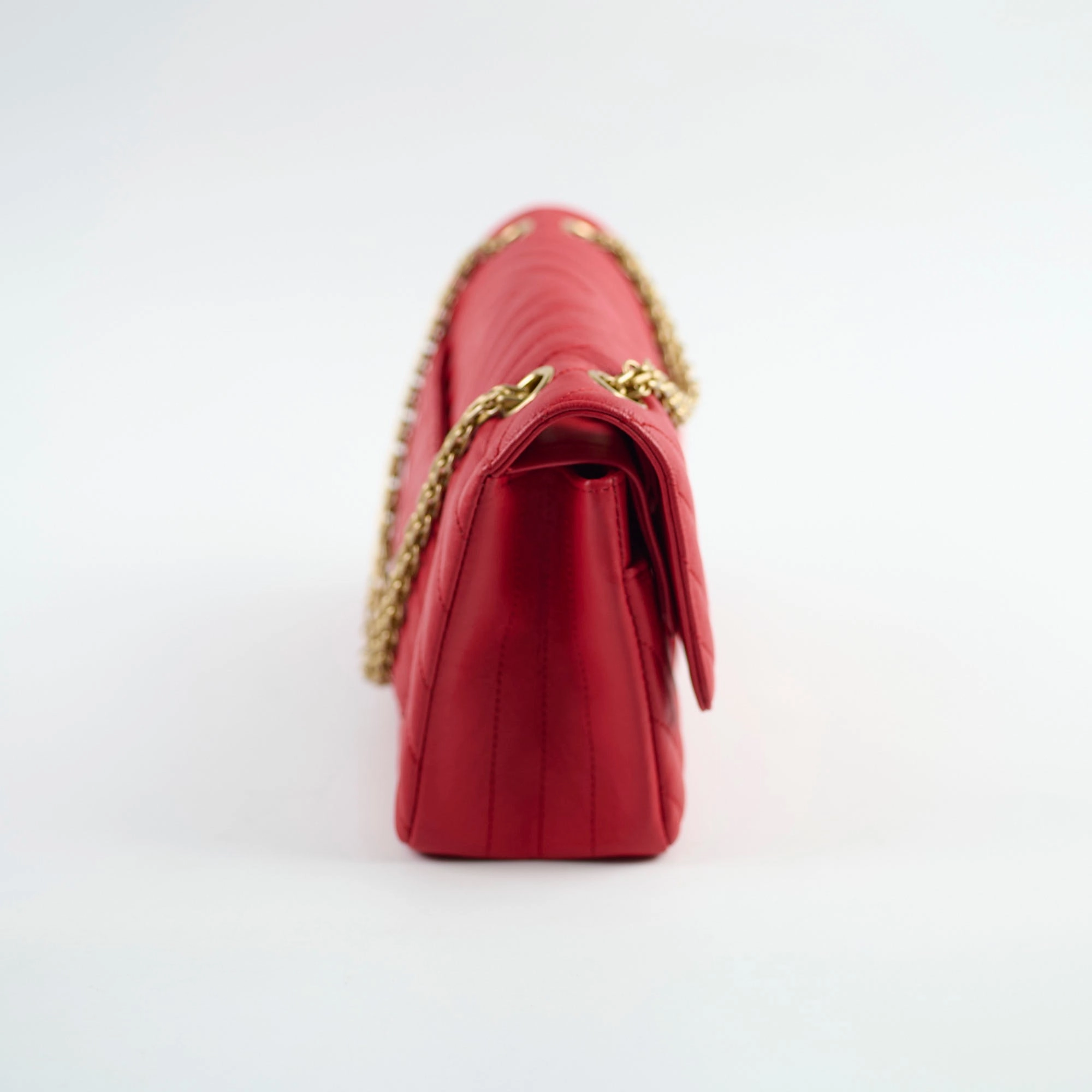 Chanel Reissue 226 Calfskin Red 27 series