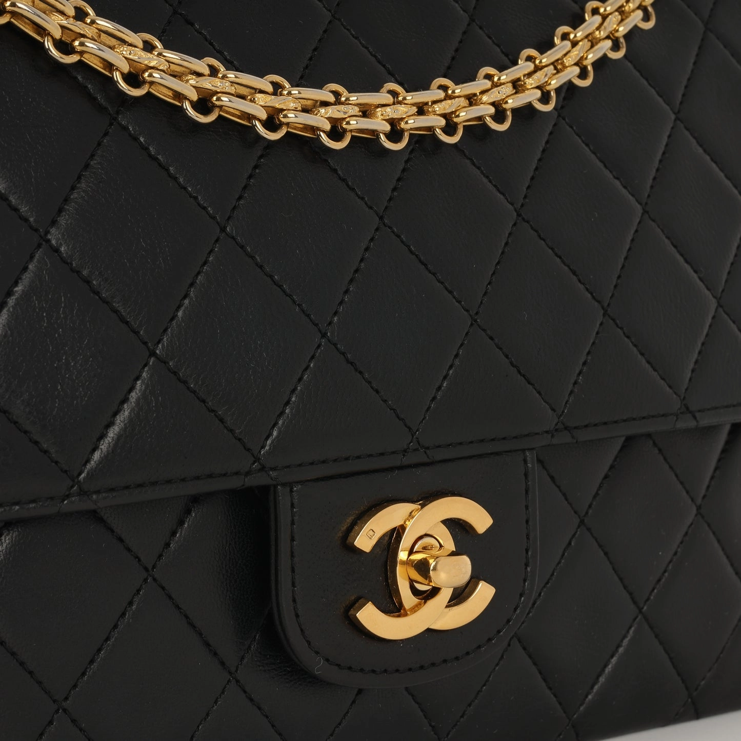 Chanel Vintage Medium Classic Flap Black Lambskin GHW