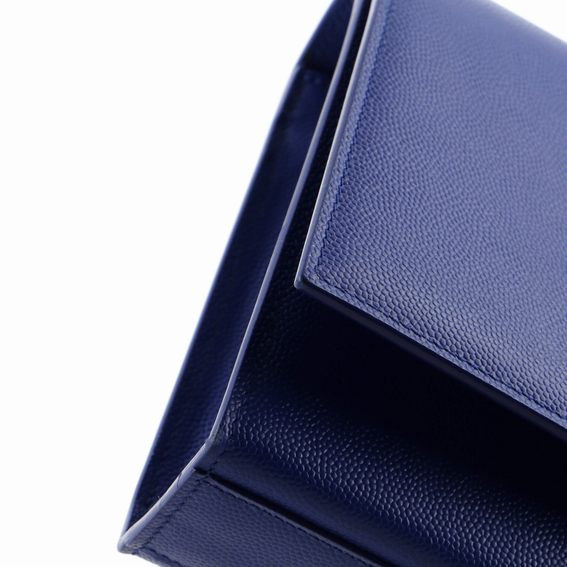 Classic Monogram Crossbody Bag Grainy Leather Medium