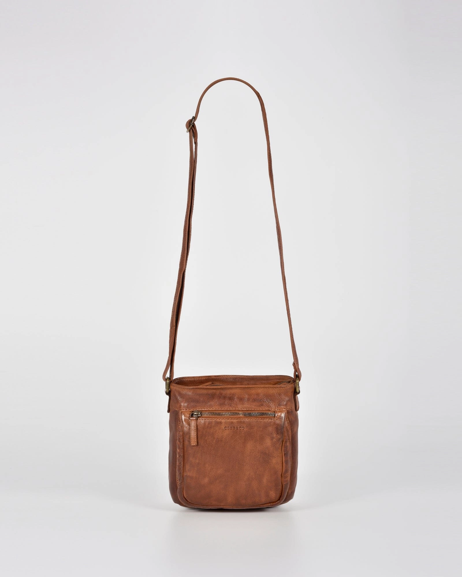 COBB & CO Sumner Leather Crossbody Bag