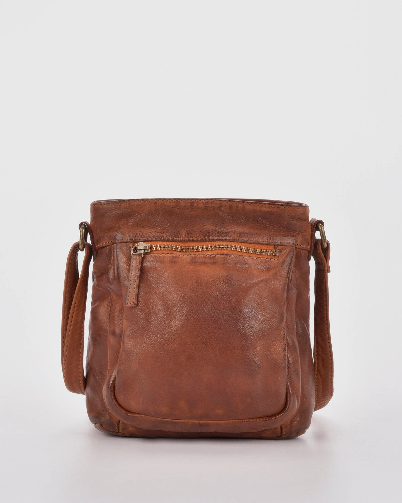 COBB & CO Sumner Leather Crossbody Bag