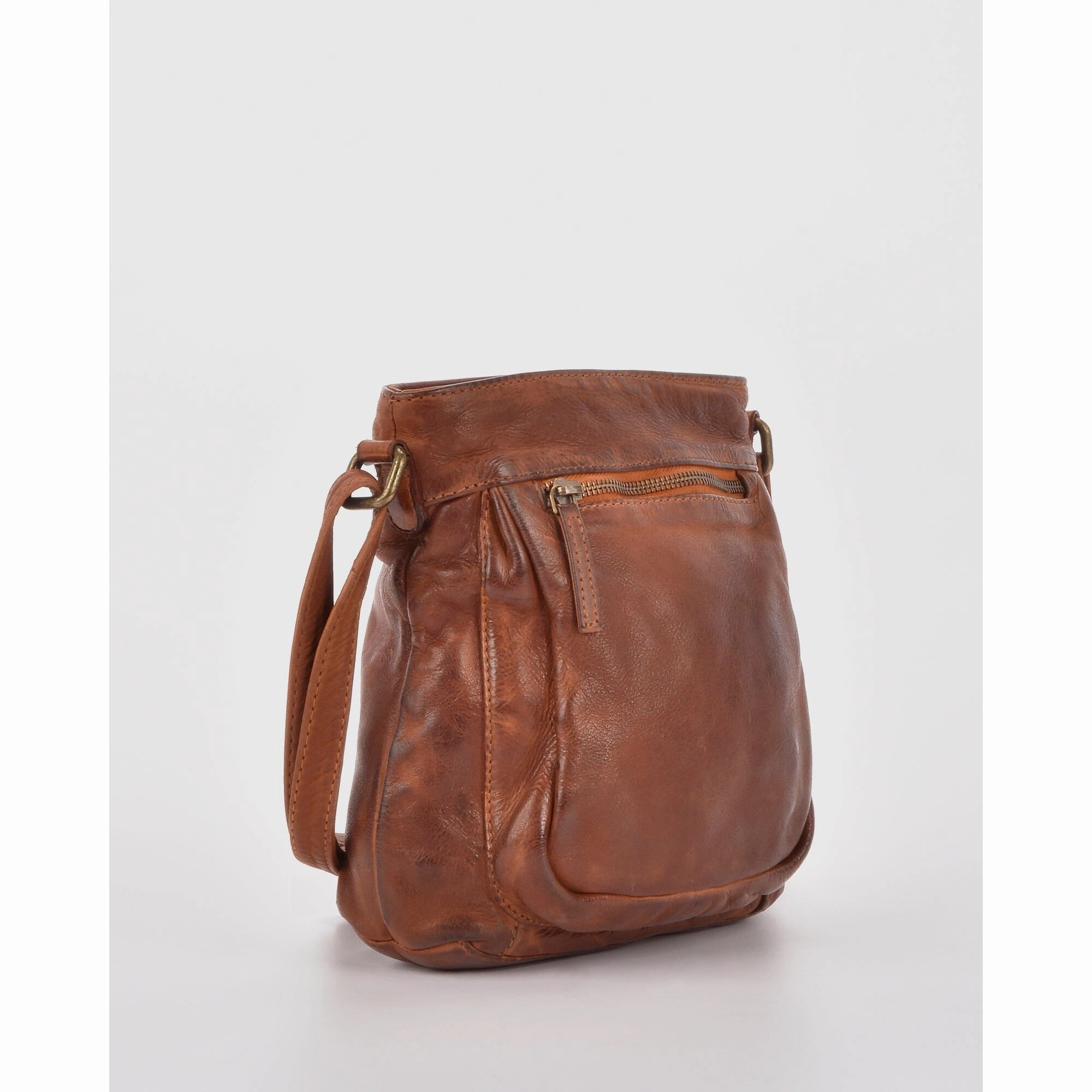 COBB & CO Sumner Leather Crossbody Bag