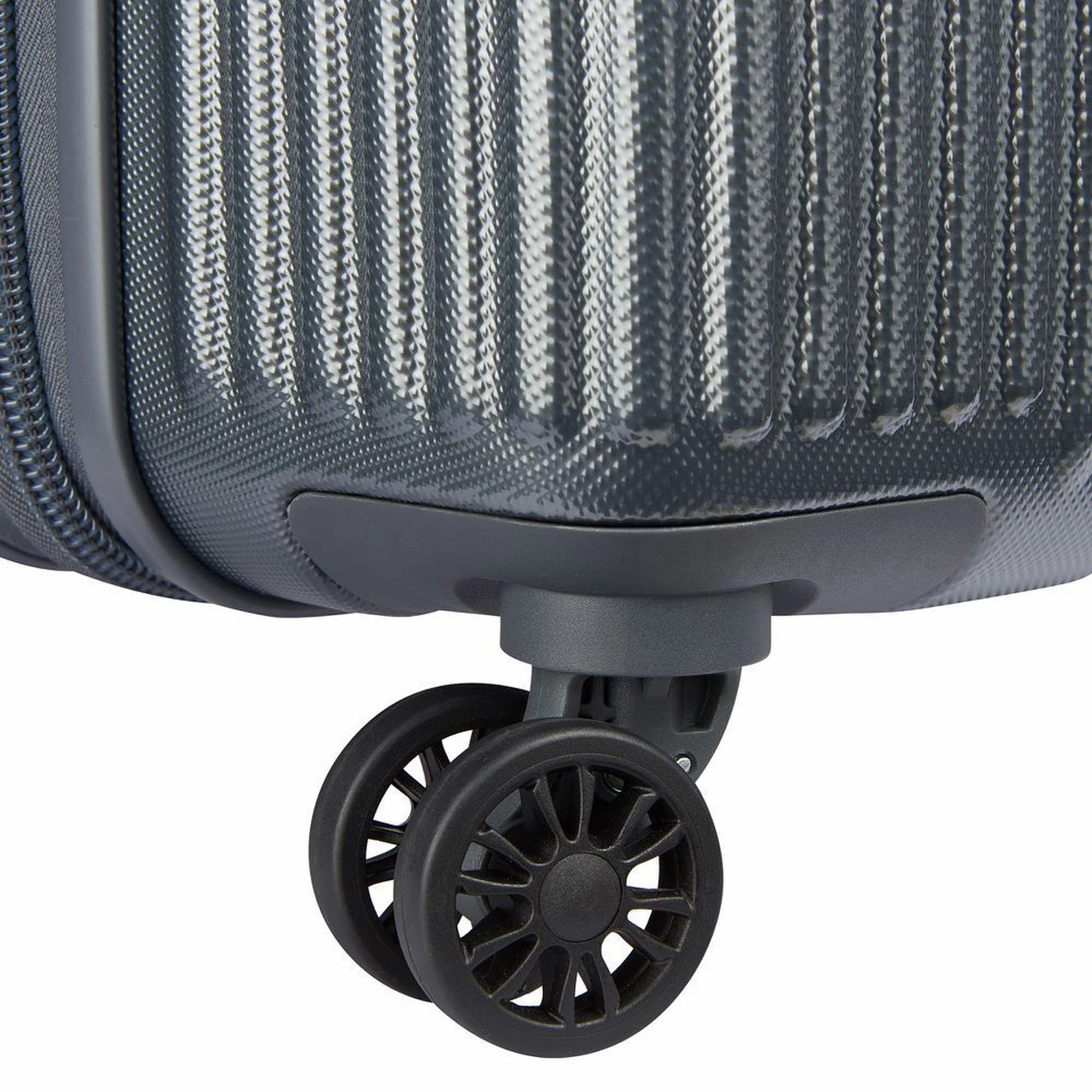 Delsey Comete 3.0 Carry-On Expandable Spinner Upright