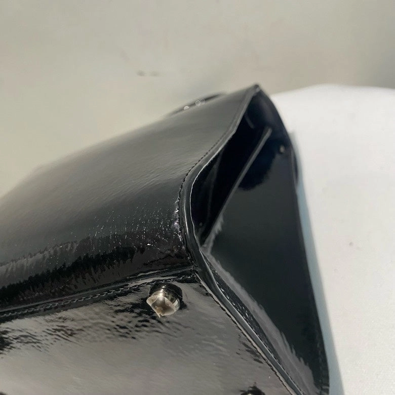 Delvaux Black Glossy Leather Crossbody Bag