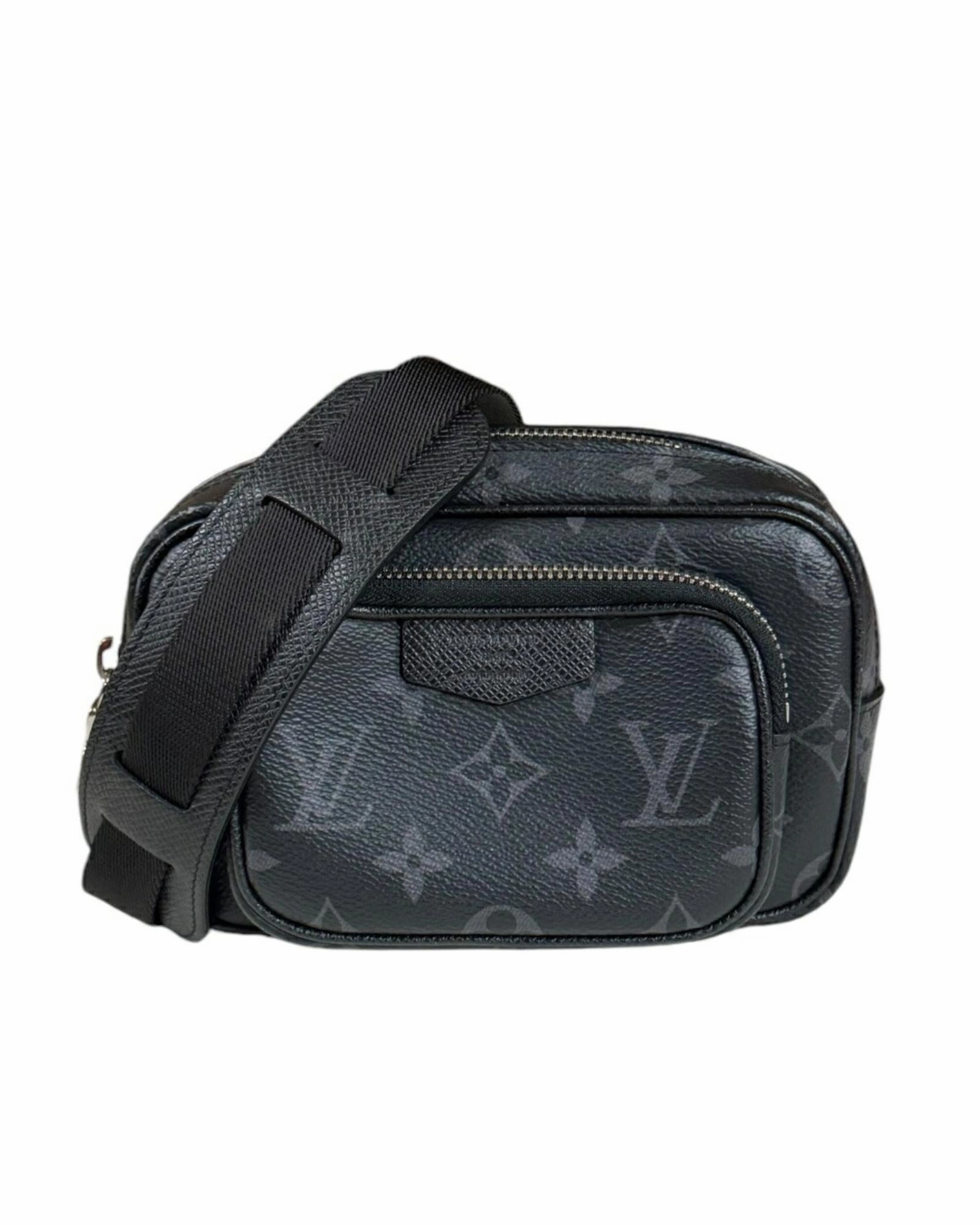 Discovery Pochette Crossbody Bag