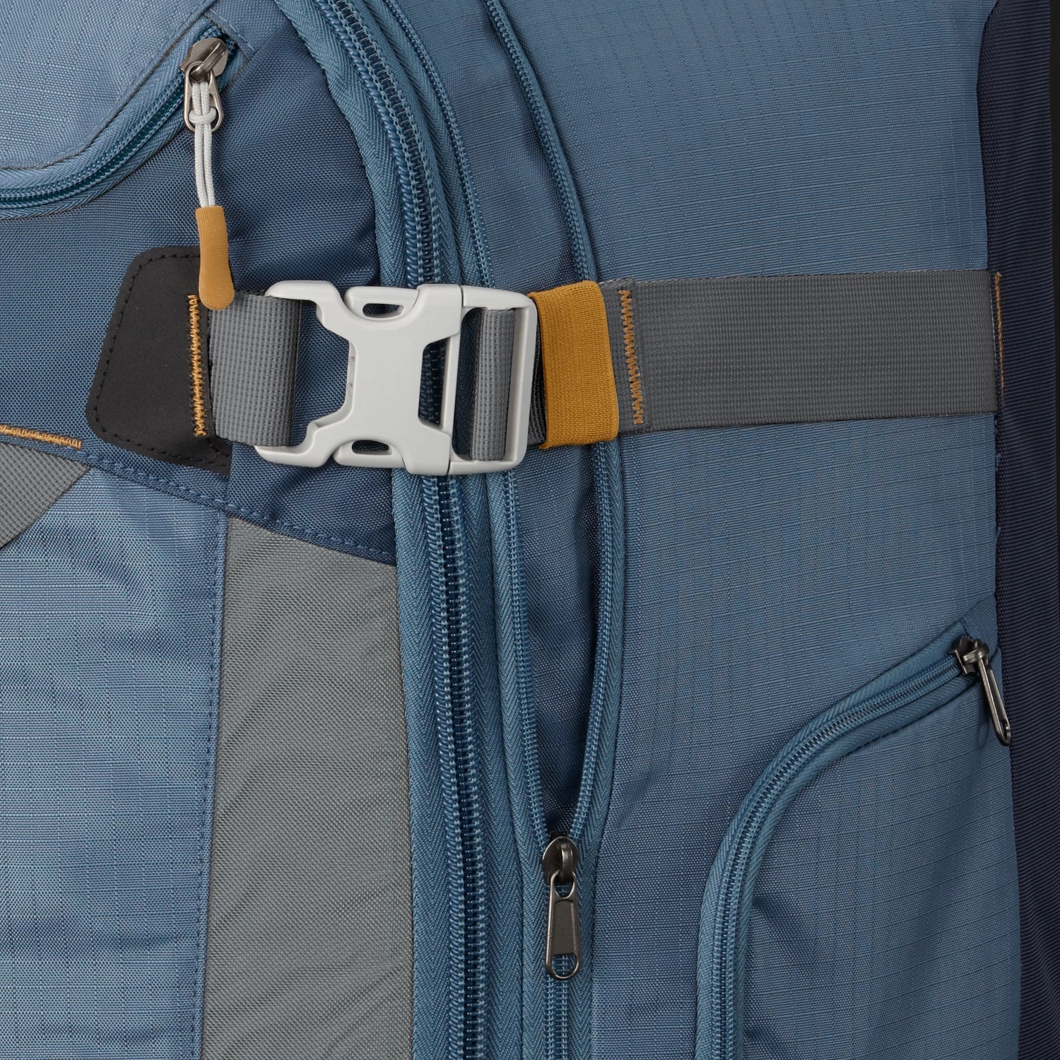 Eagle Creek Load Warrior Wheeled Duffel