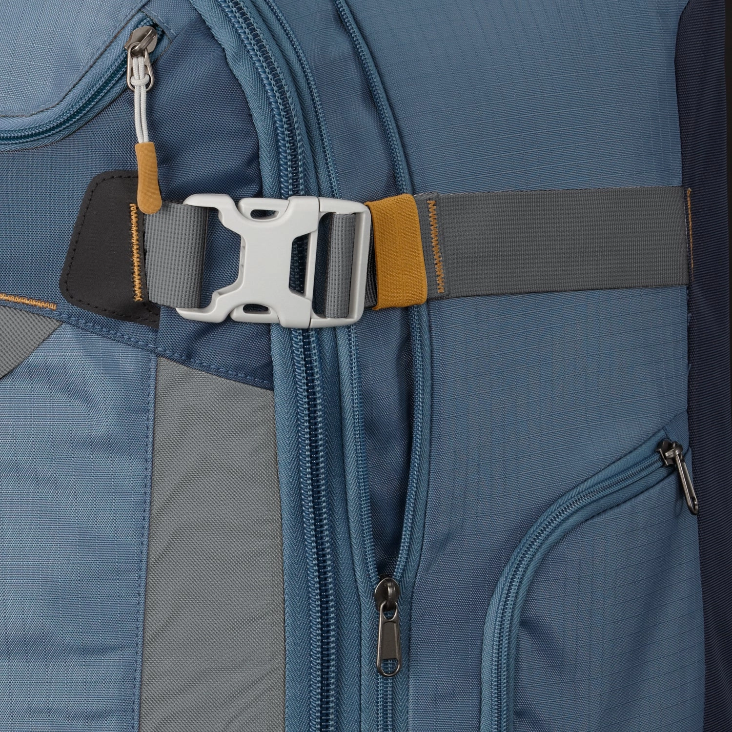 Eagle Creek Load Warrior Wheeled Duffel
