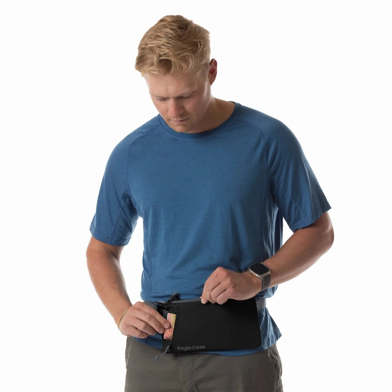 Eagle Creek Stash RFID Sling Bag