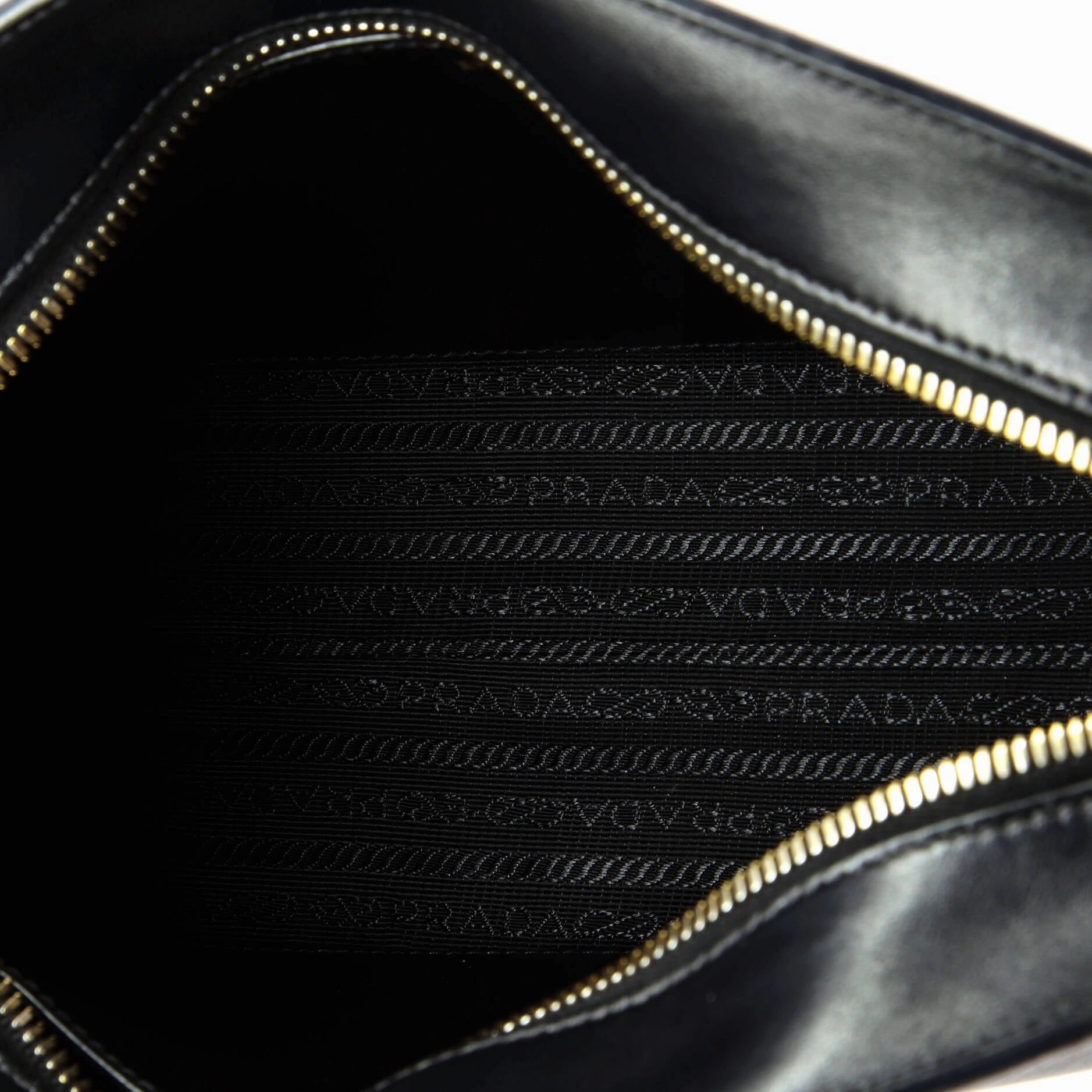 Esplanade Crossbody Bag Saffiano with City Calf Small