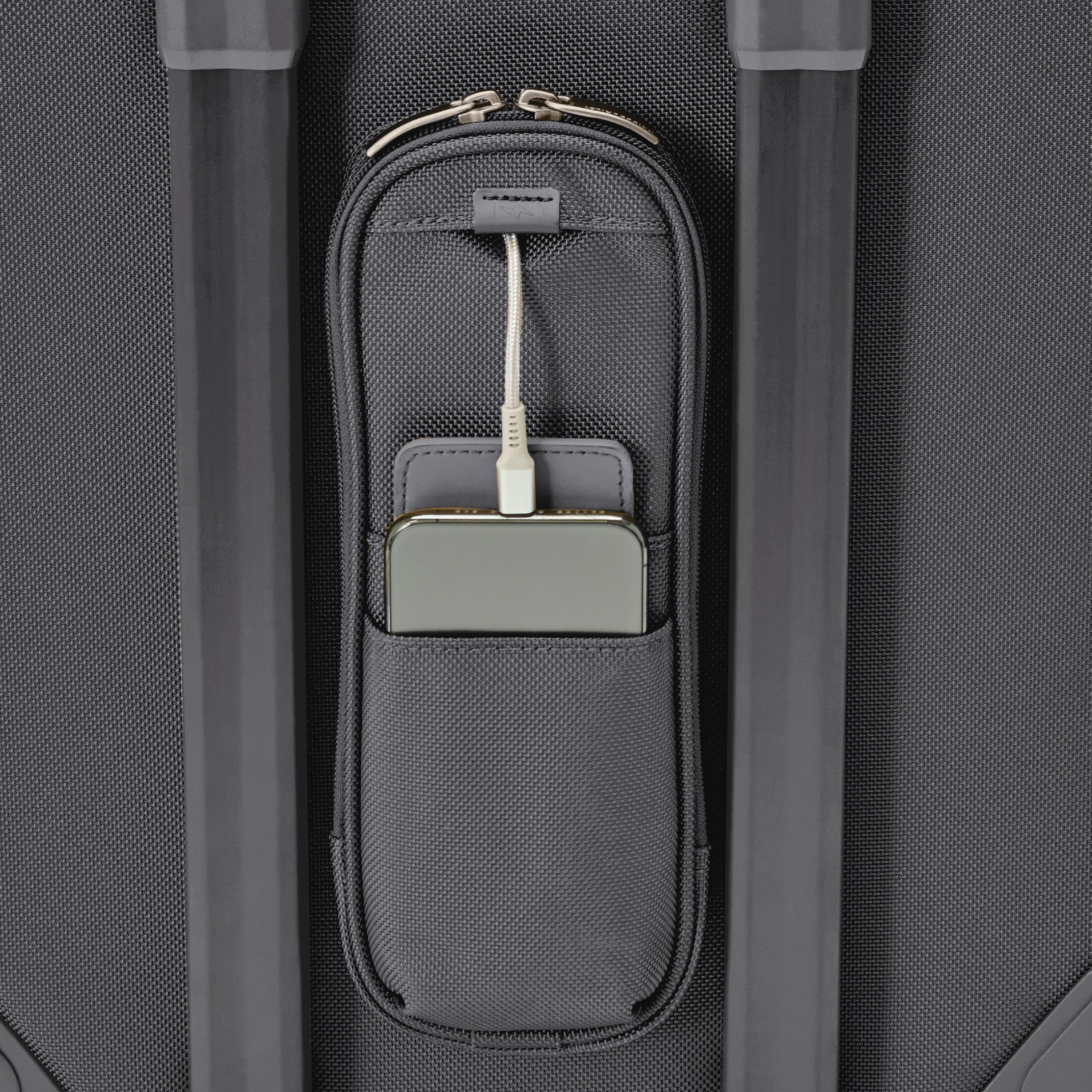 Essential Carry On Spinner - Baseline Collection #BLU122CXSP