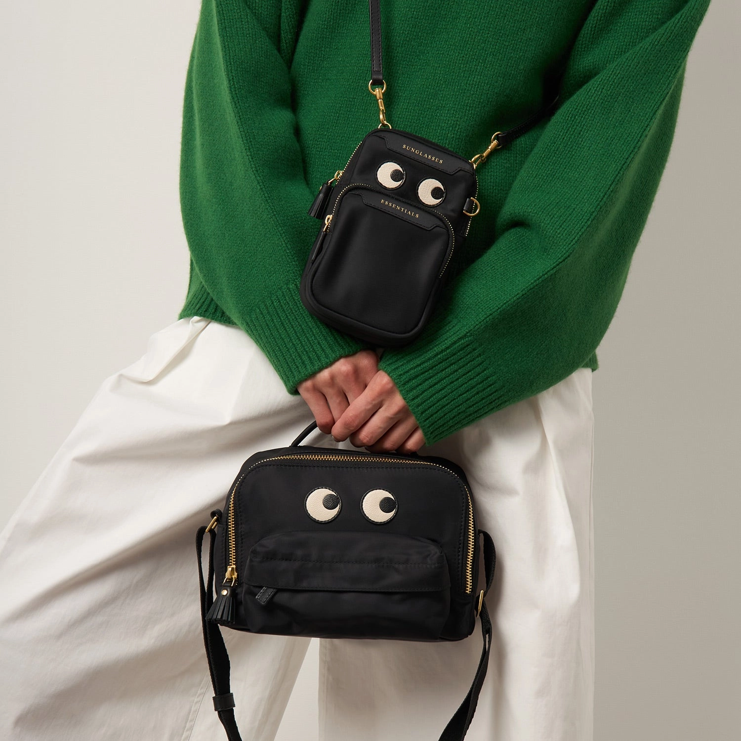 Eyes Essentials Cross-body