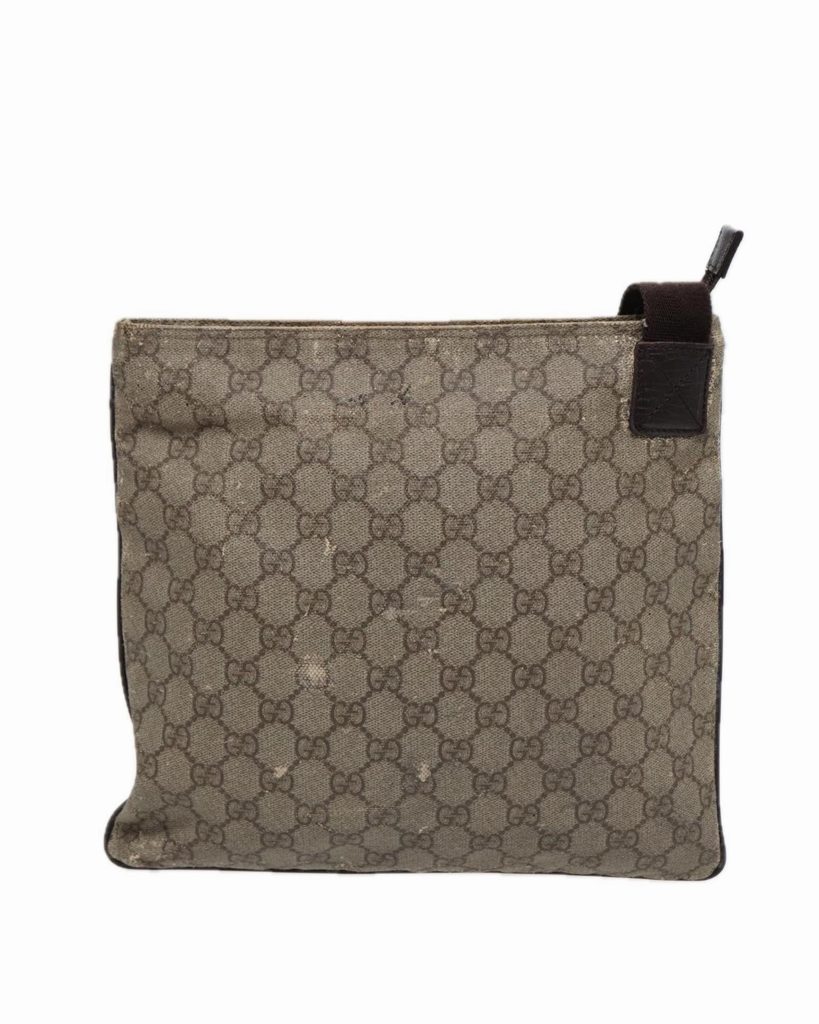 GG Supreme Messenger Bag Crossbody
