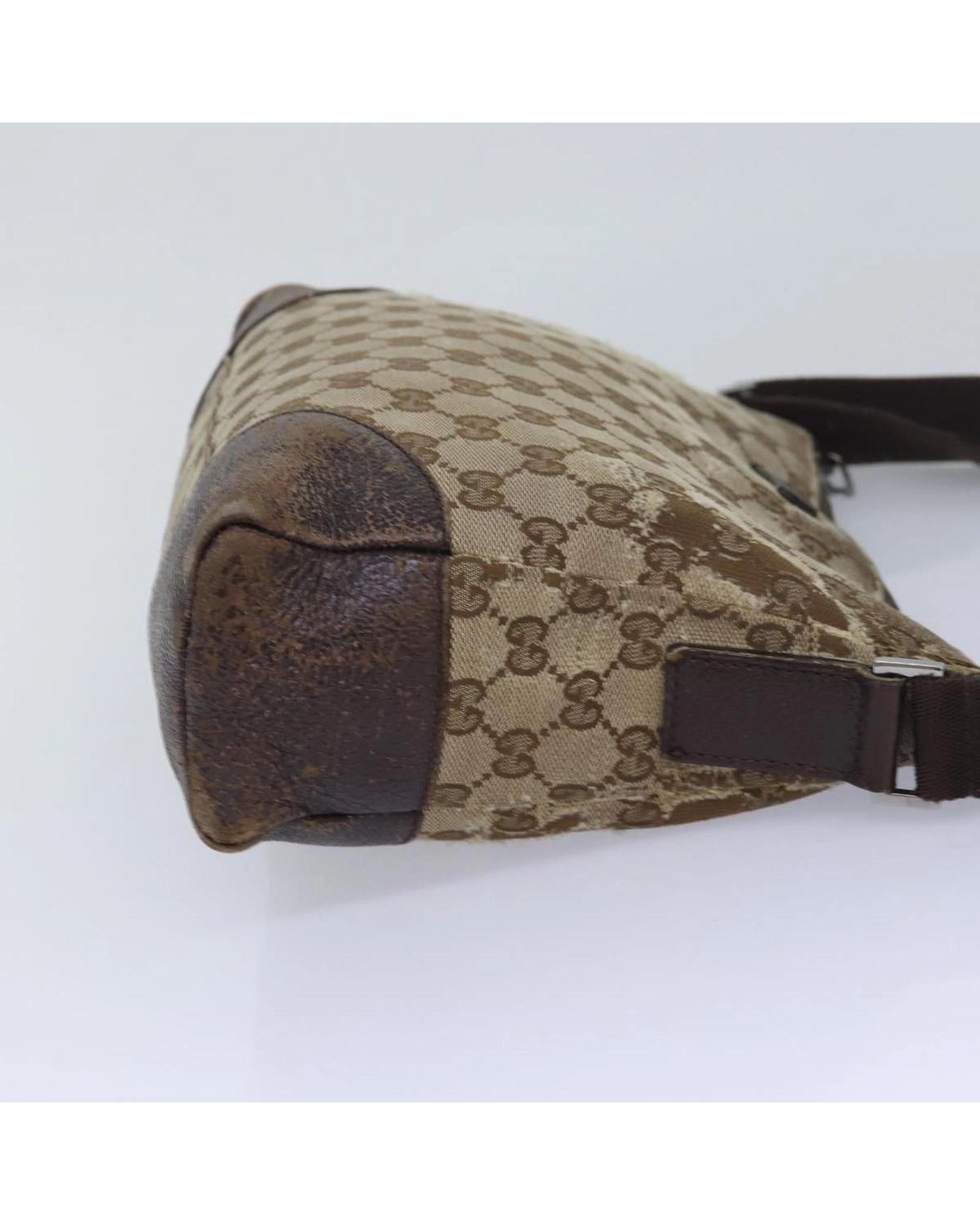 GG Supreme Messenger Bag Crossbody Style