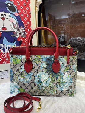 Gucci Blooms GG Supreme Canvas Red Leather Floral Crossbody Bag Medium