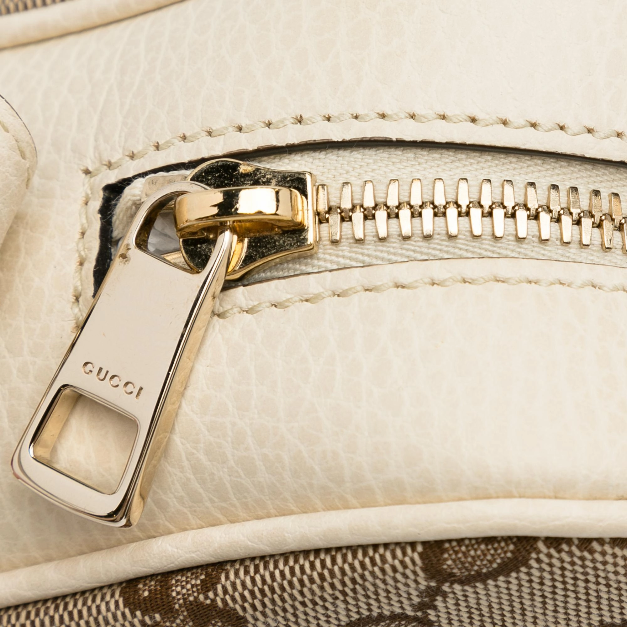 Gucci GG Canvas Bree Crossbody Bag (SHG-rXdkRv)