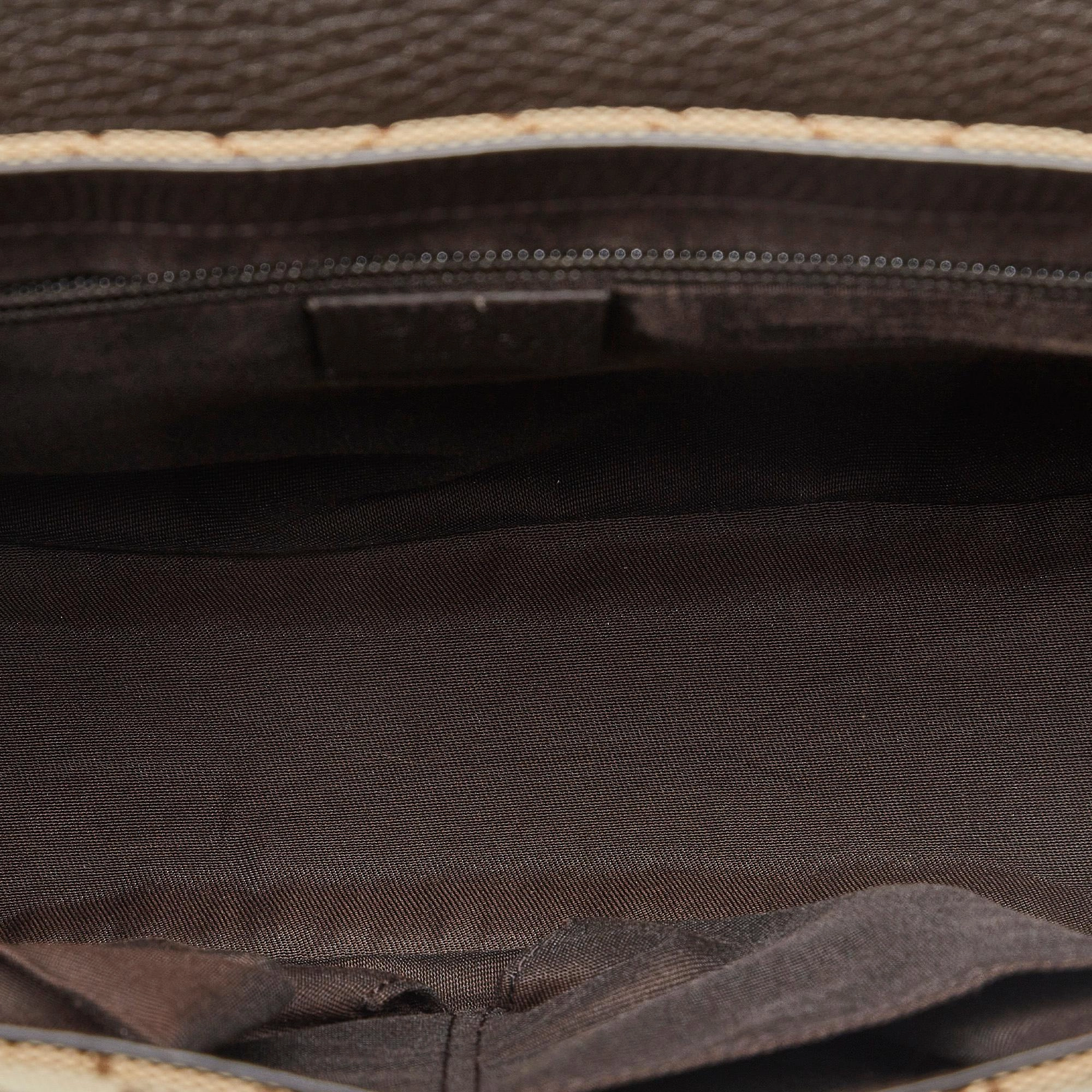 Gucci GG Canvas Crossbody Bag (SHG-5Brxdh)