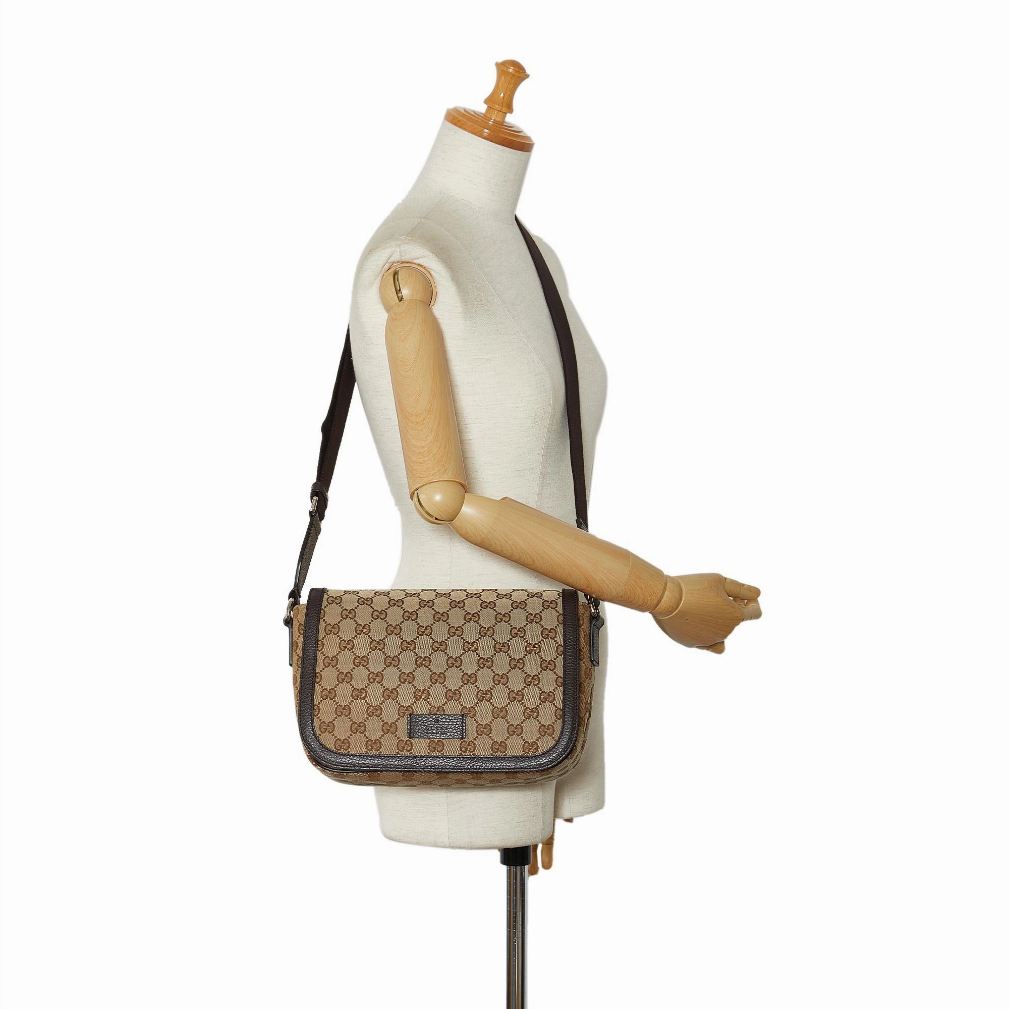 Gucci GG Canvas Crossbody Bag (SHG-5Brxdh)